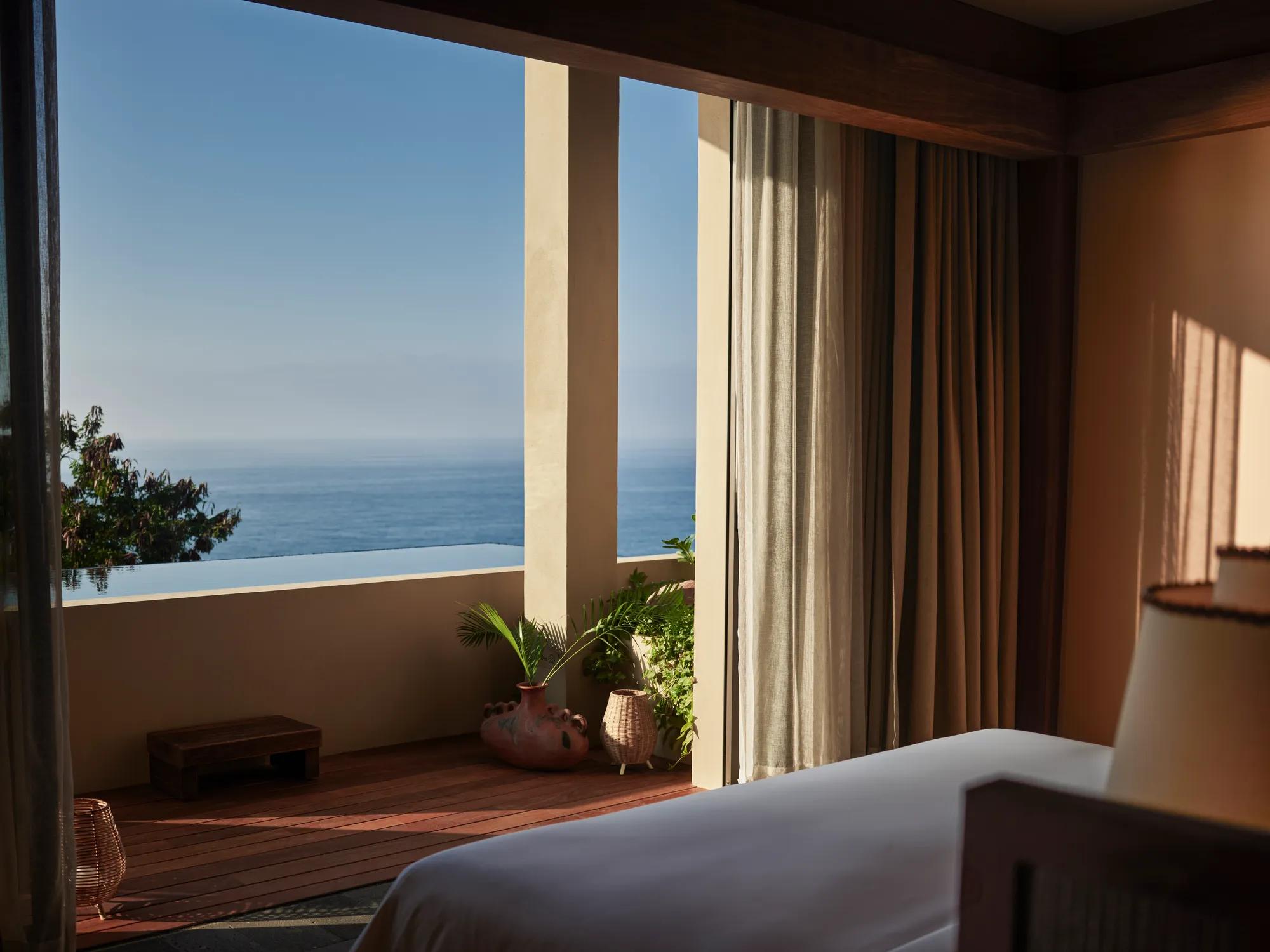 Facilities Suite Ocean View Mountain Suite Bedroom with Terrace and Ocean View