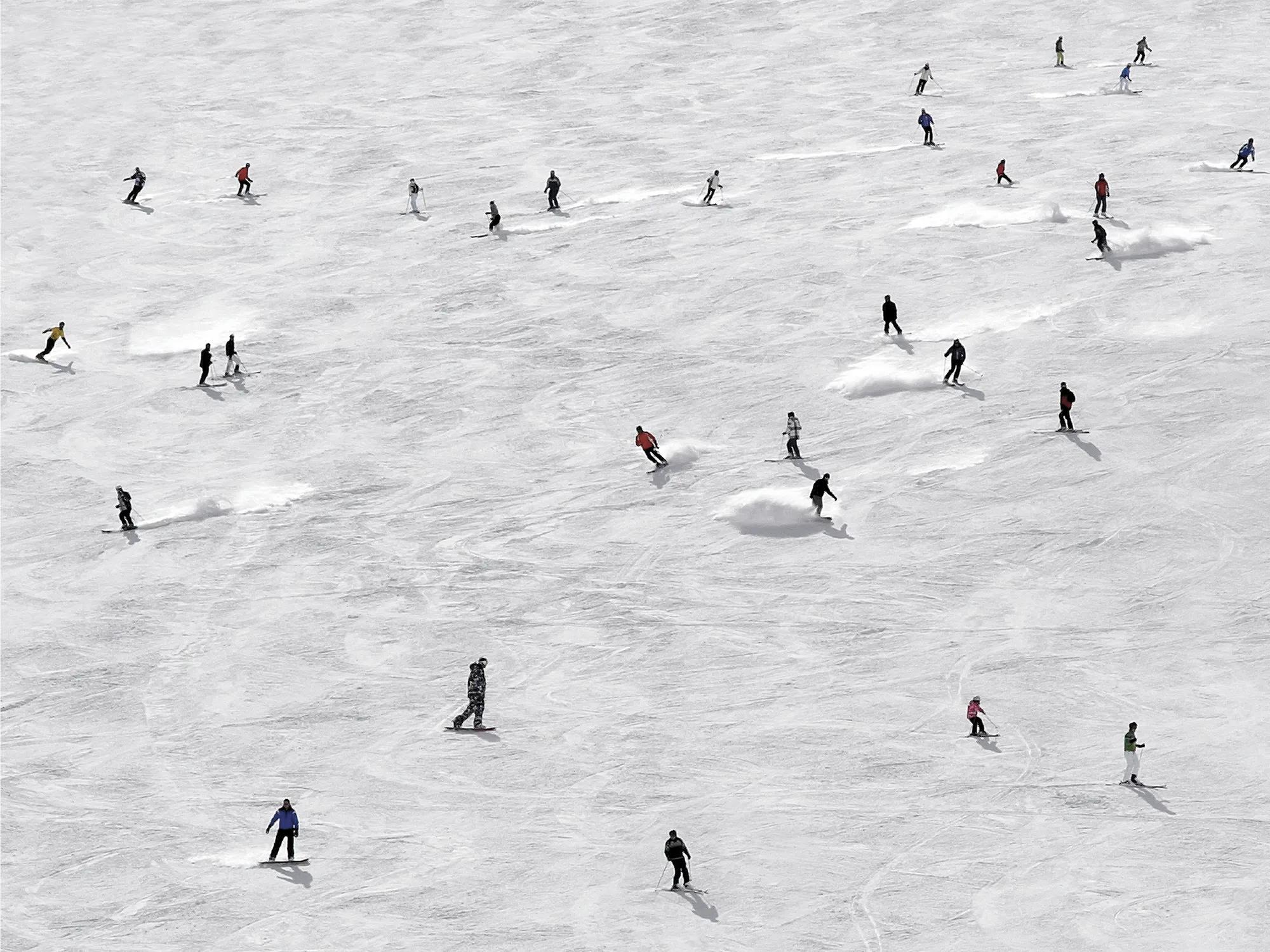 An image of a slope in the mountains