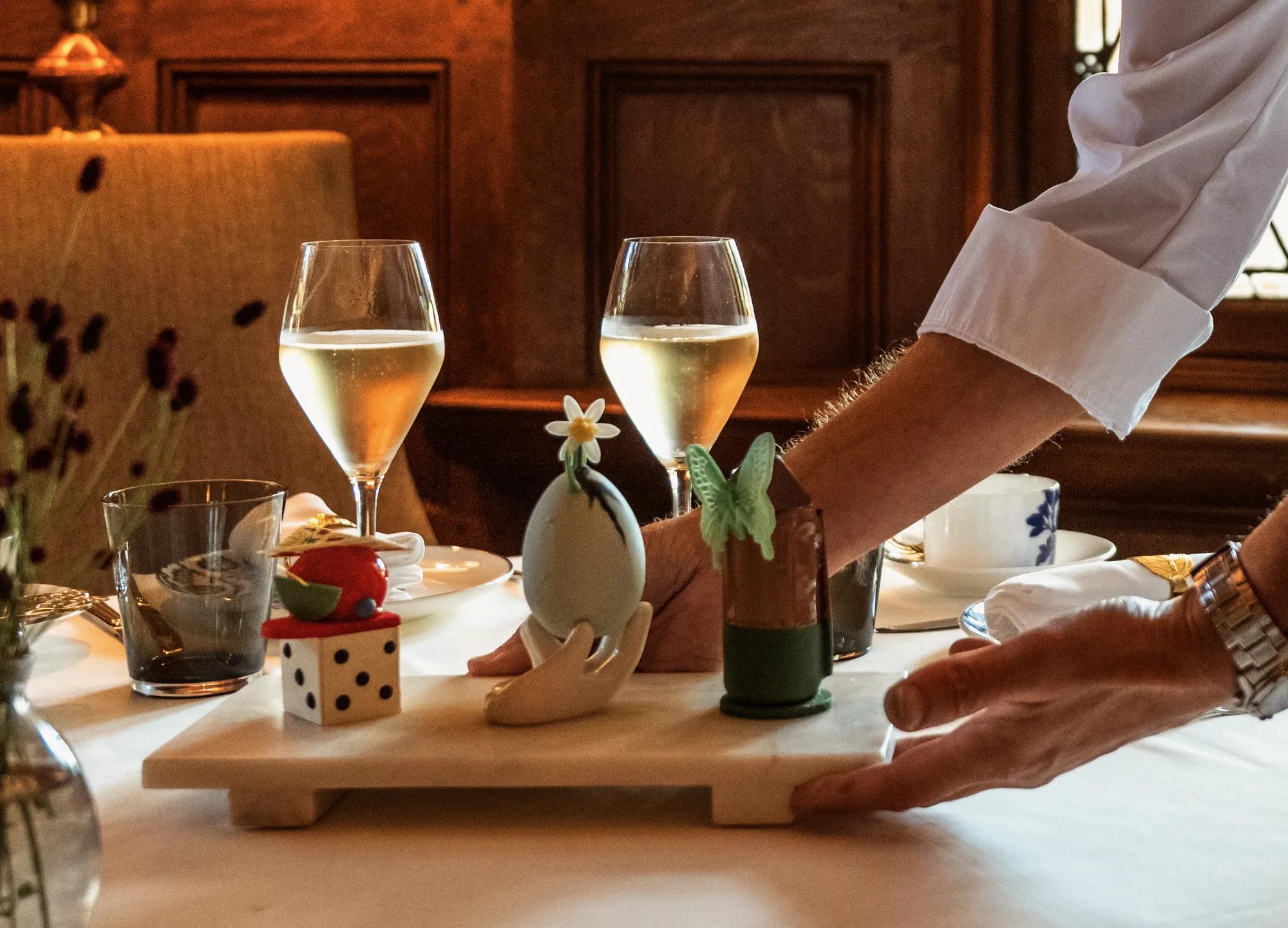 facilities restaurant art afternoon tea