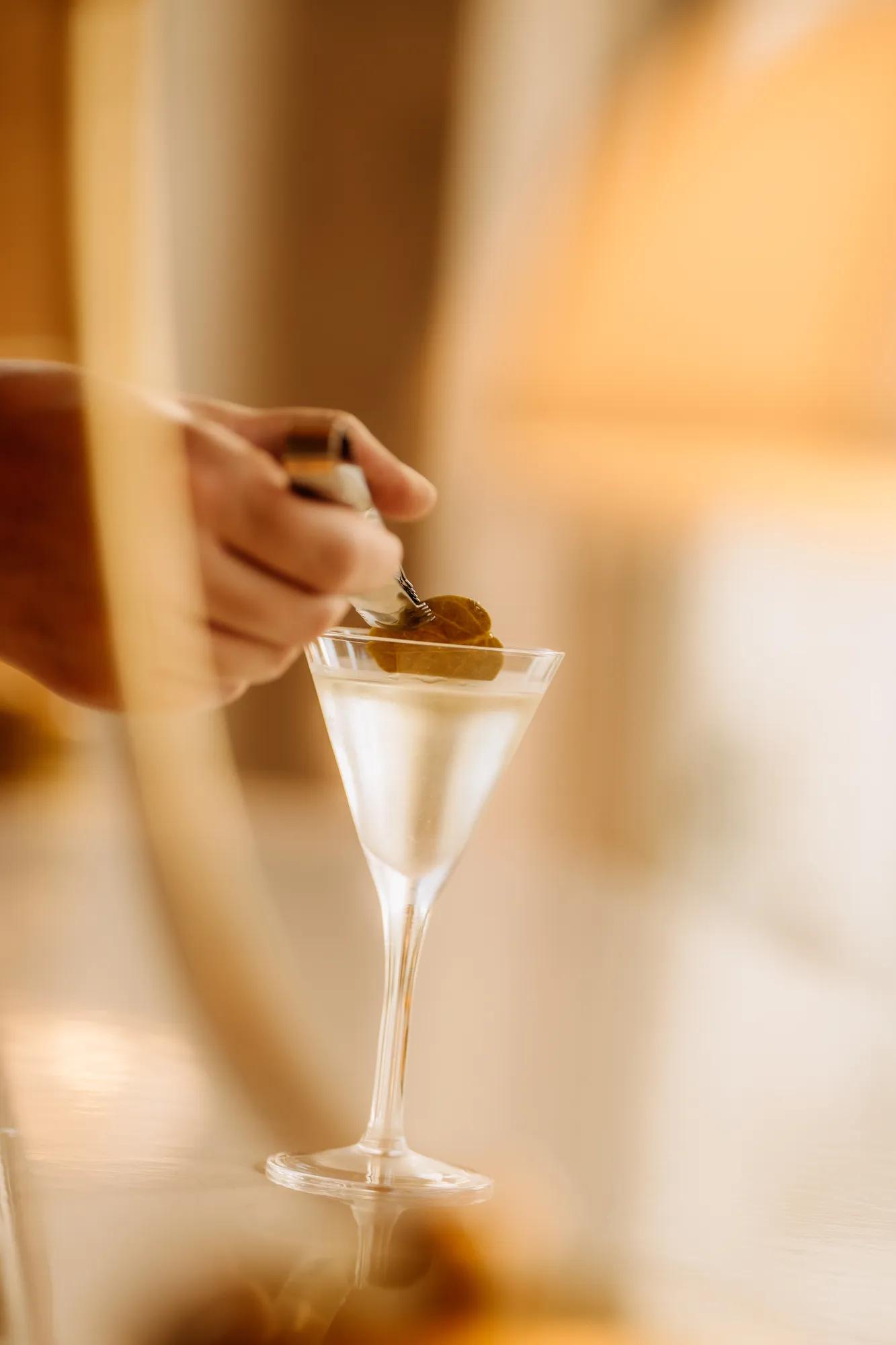 mixologist at serra bar at the chancery rosewood