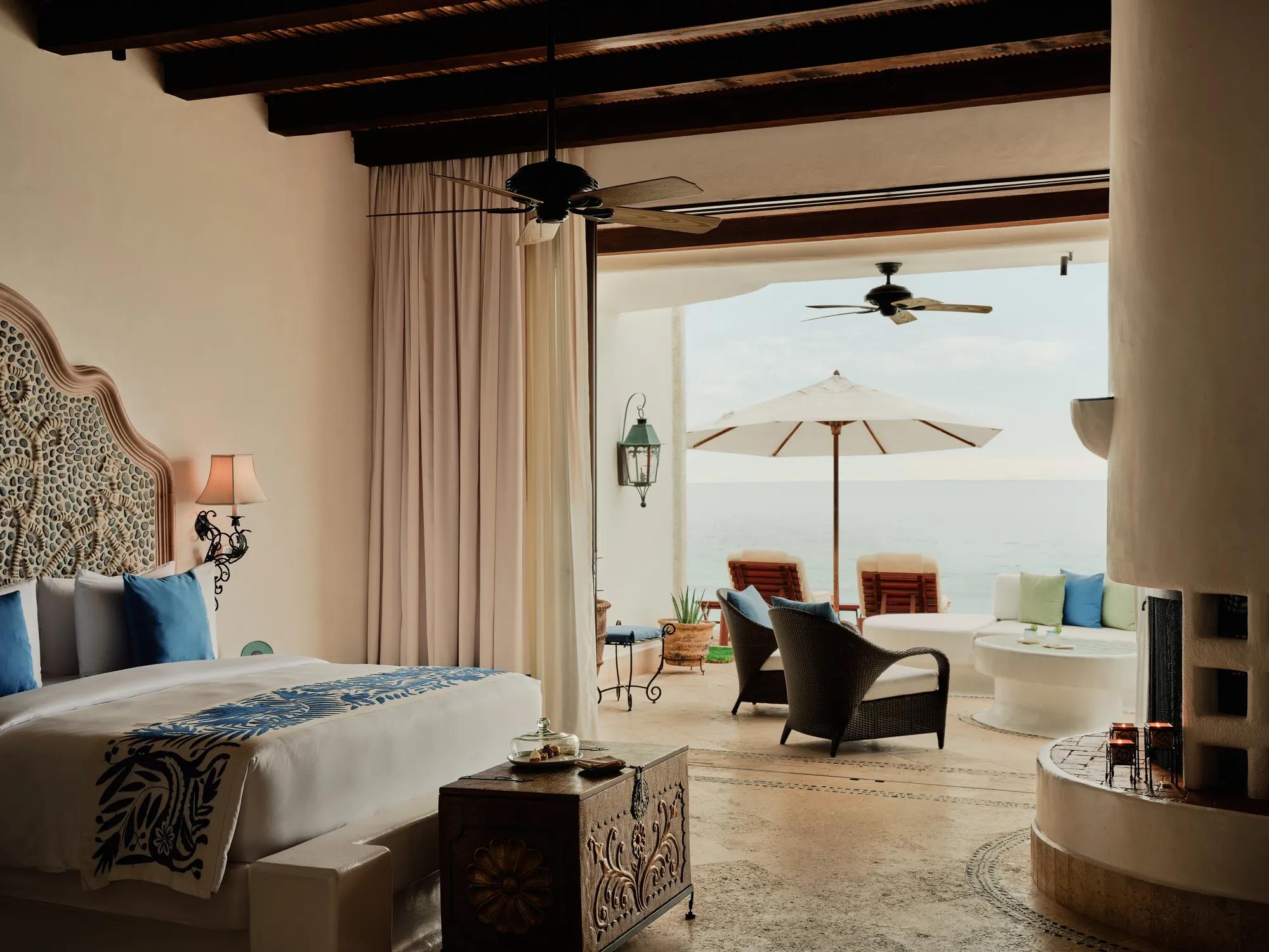 Oceanview Oceanfront Junior Suite 2