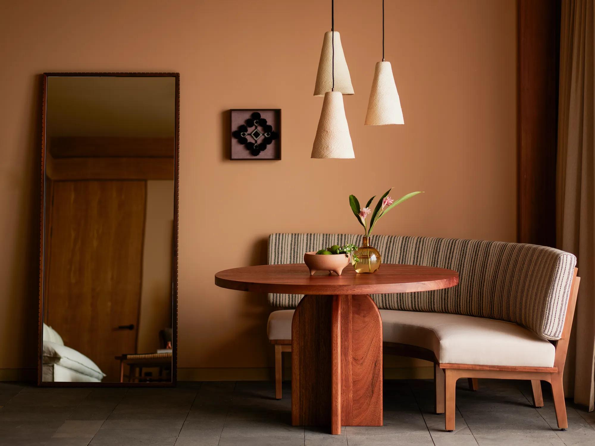 Facilities Suite Ocean View Mountain Suite Dining Room