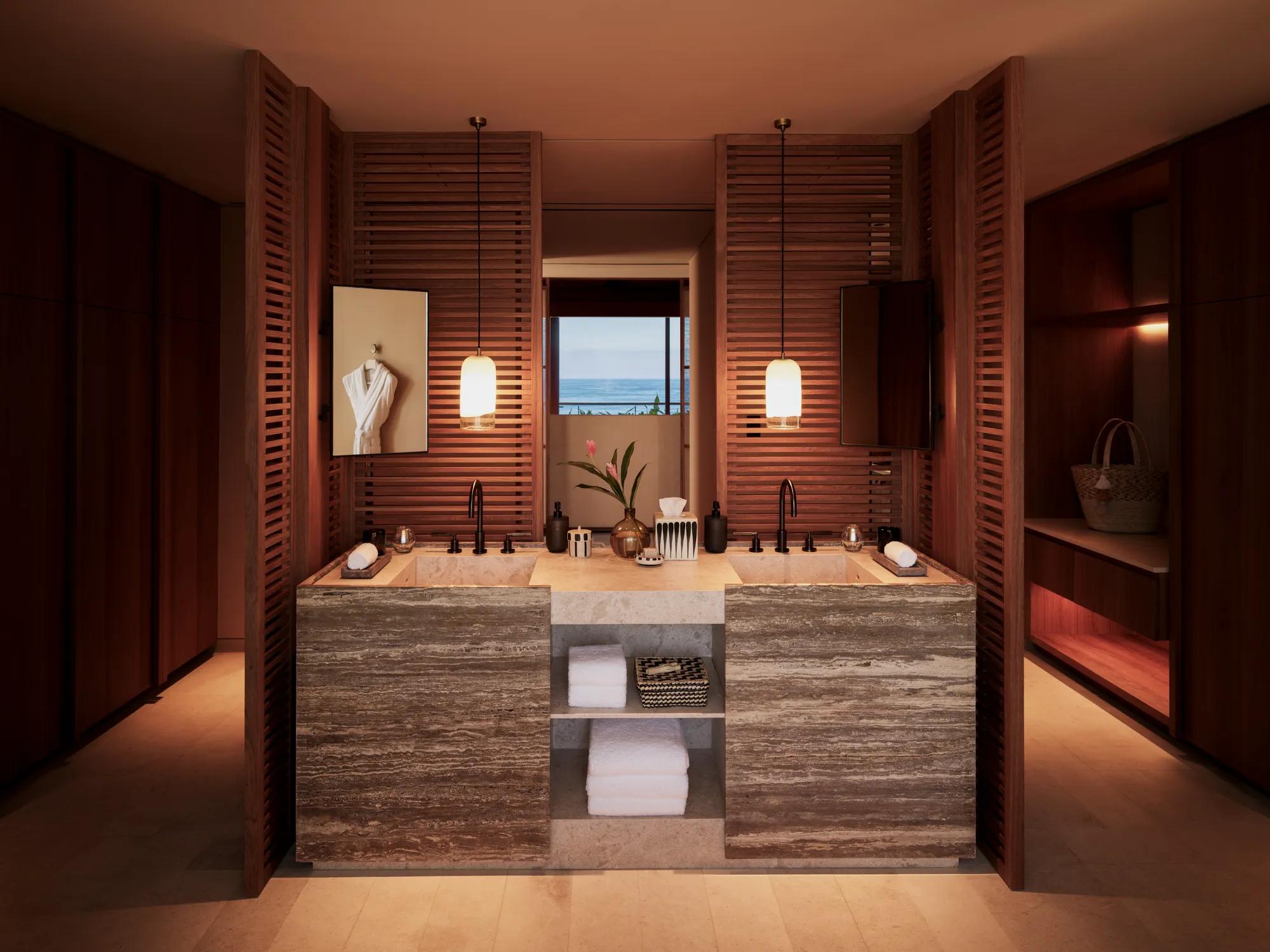 Facilities Suite Beachfront Studio Suite Bathoom Sinks