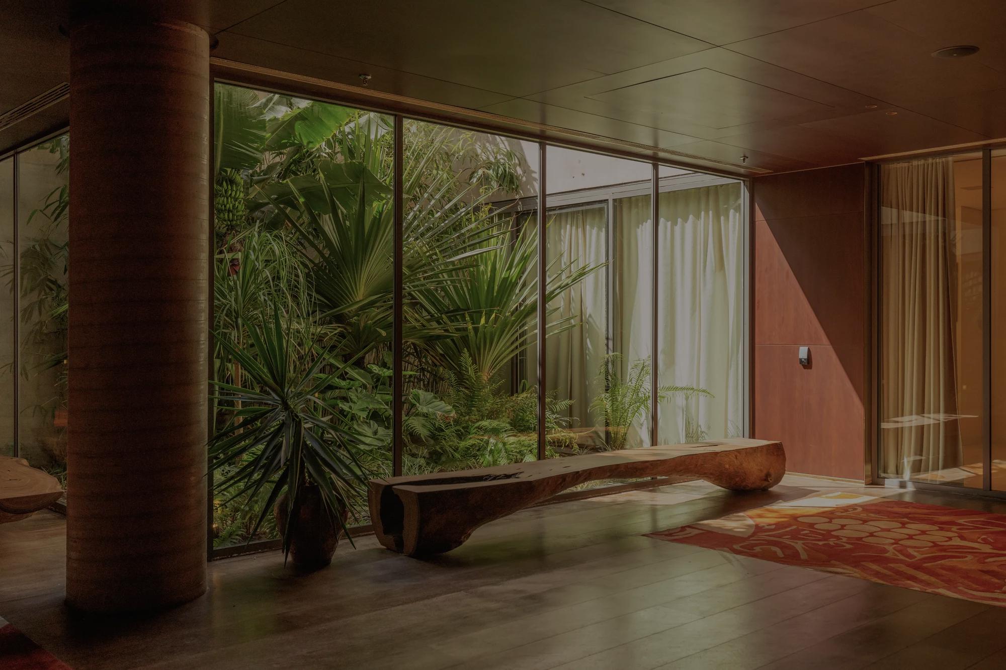 An image of the Winter Garden at the Events Entrance at Rosewood São Paulo 