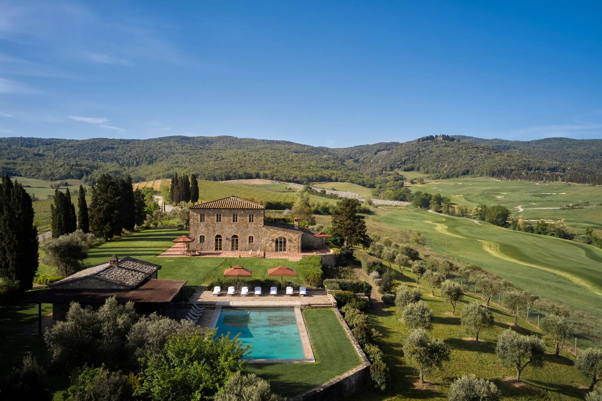 Tuscany Luxury Accommodations | Villas \u0026 Suites, image size:2000x1333
