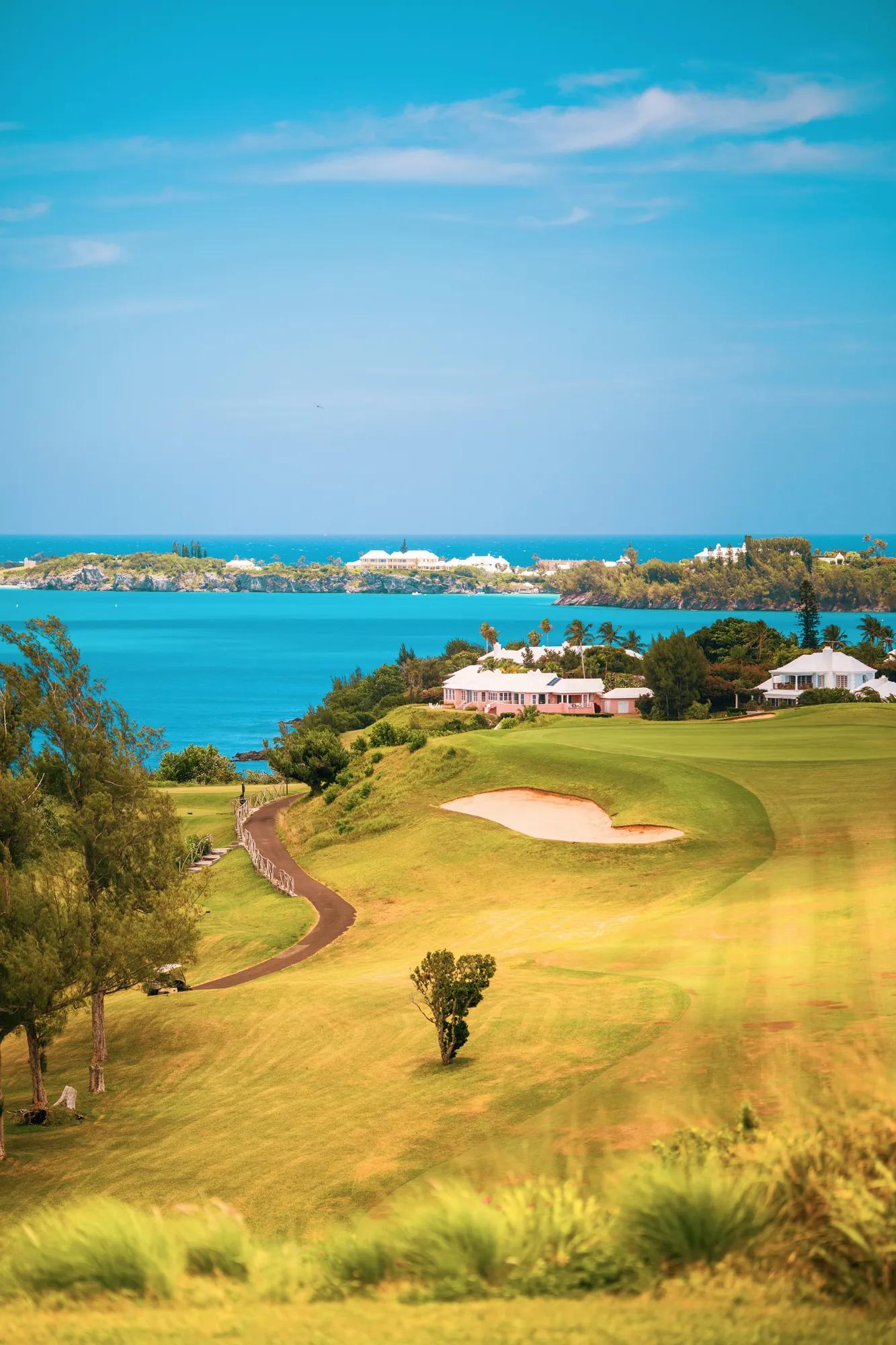 Experience OnProperty Golf 17thFairway 2