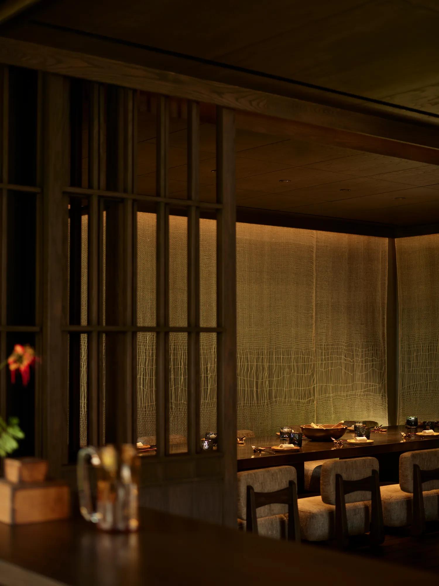 RWMDR_Facilities_Restaurant_Toppu_Cocktail-Lounge_private-dining-1