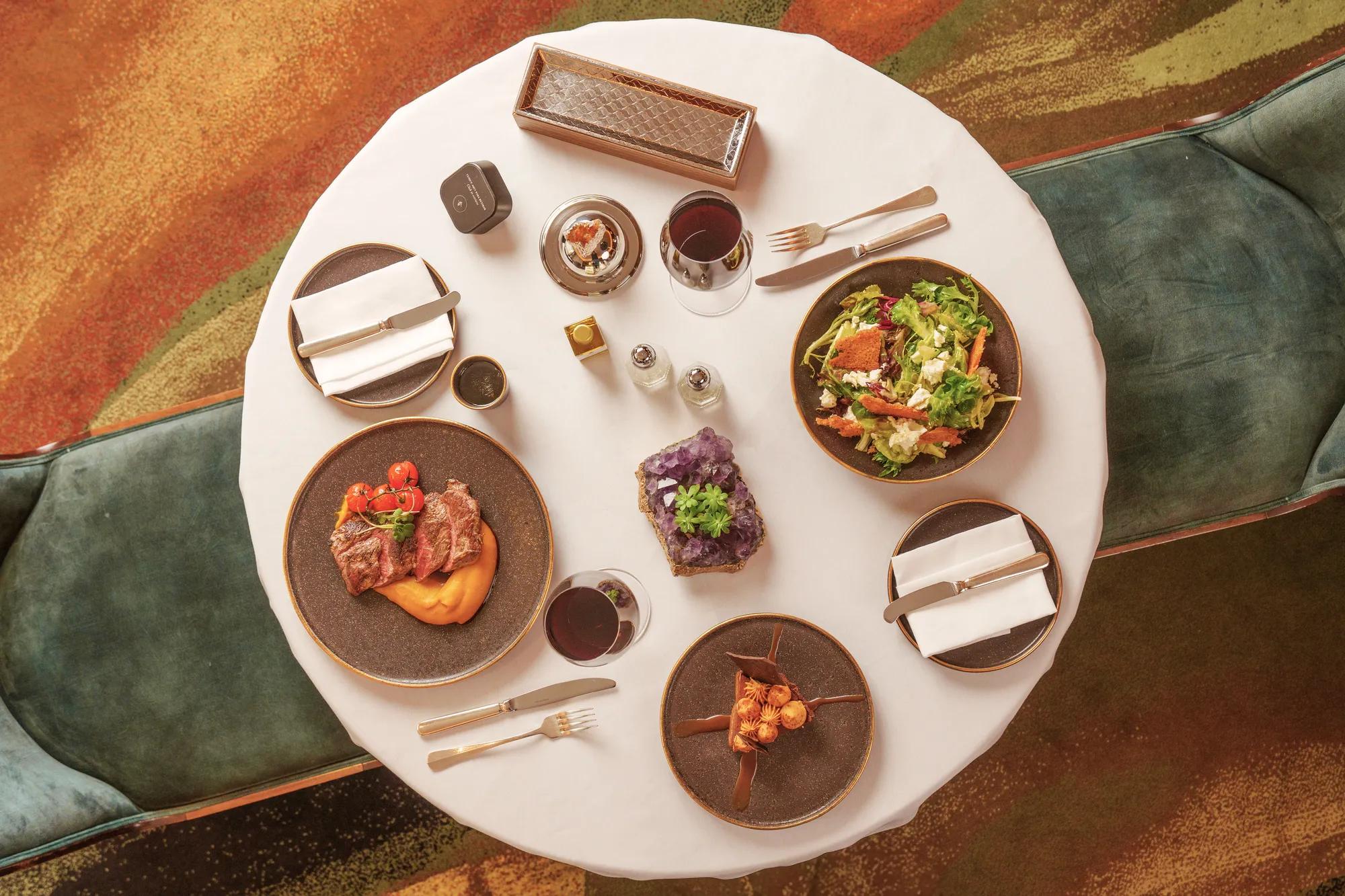 Some vegetables such as carrots, cabbages, and tomatoes are ingredients used in the Blaise restaurant at Rosewood São Paulo.