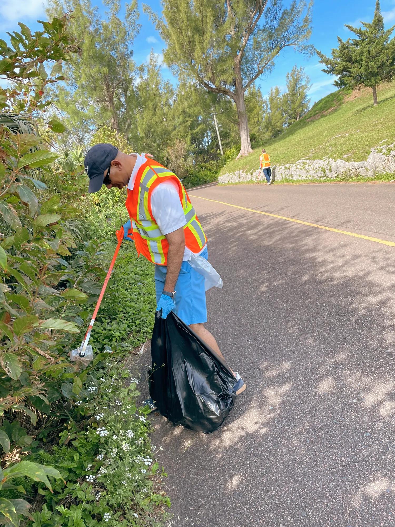 KBB Garbage pickup volunteers 