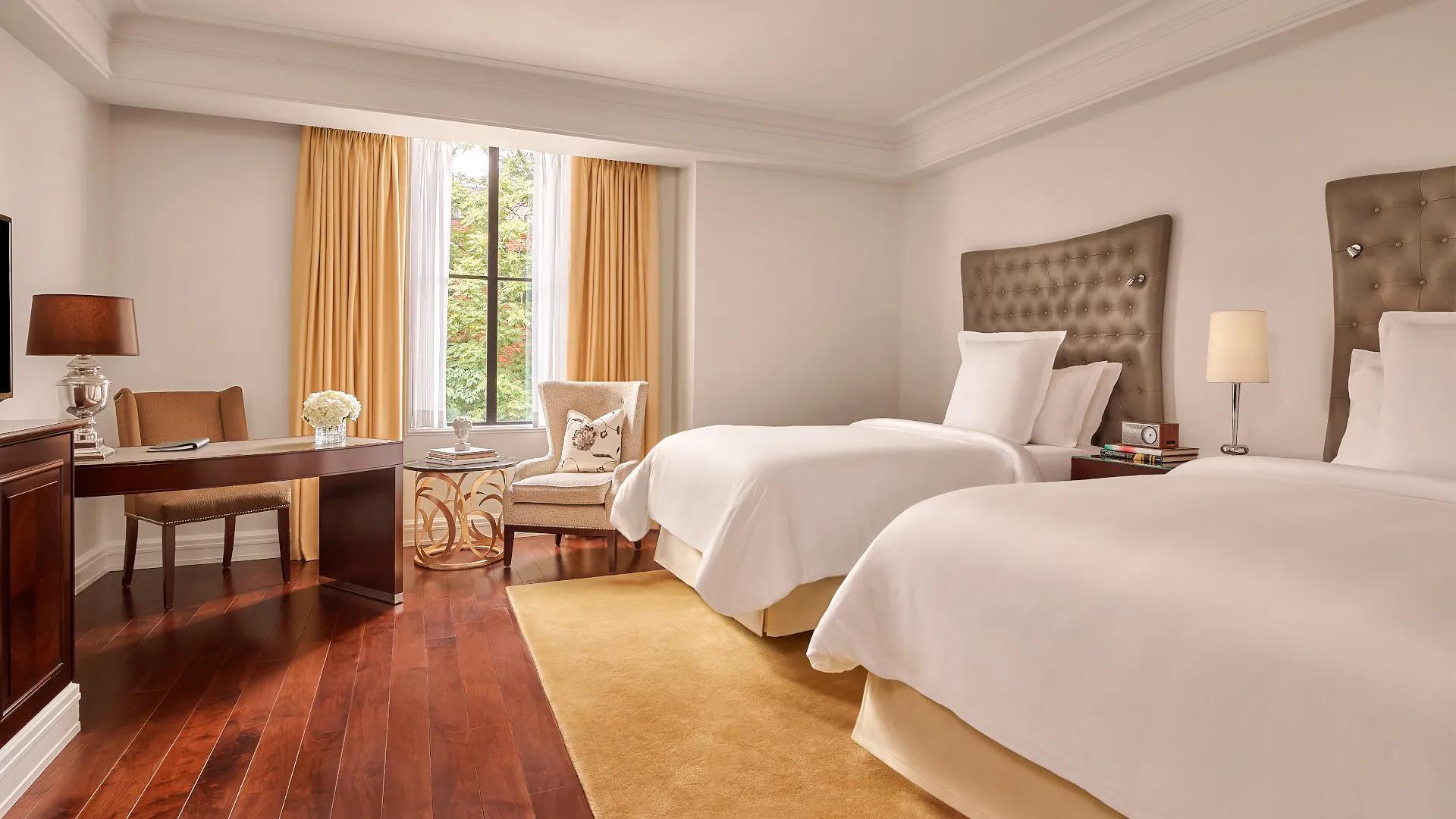 Facilities Room RoomType Deluxe Double RM302