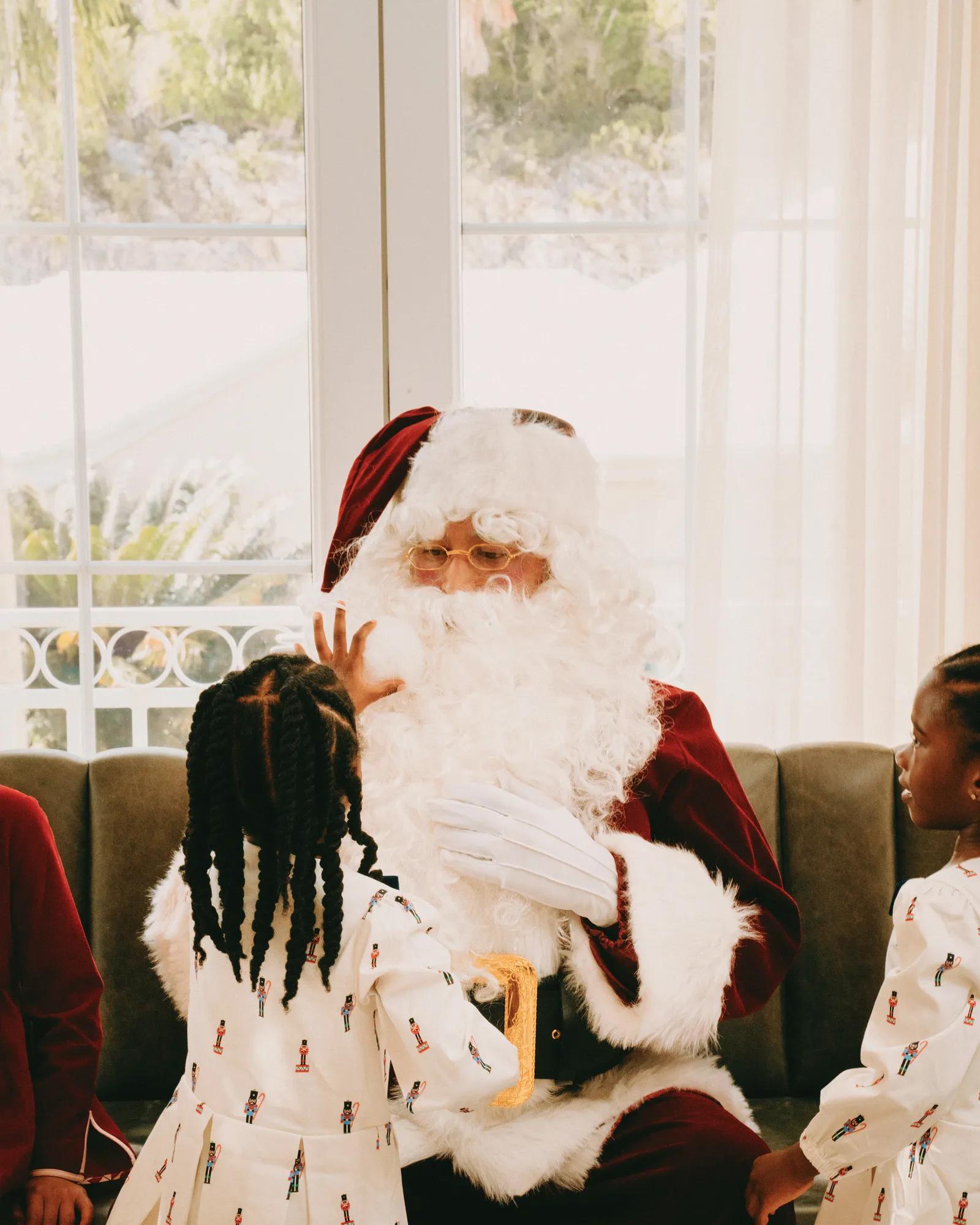 KeyDates Seasonal Festive SantaChildrenPullingBeard