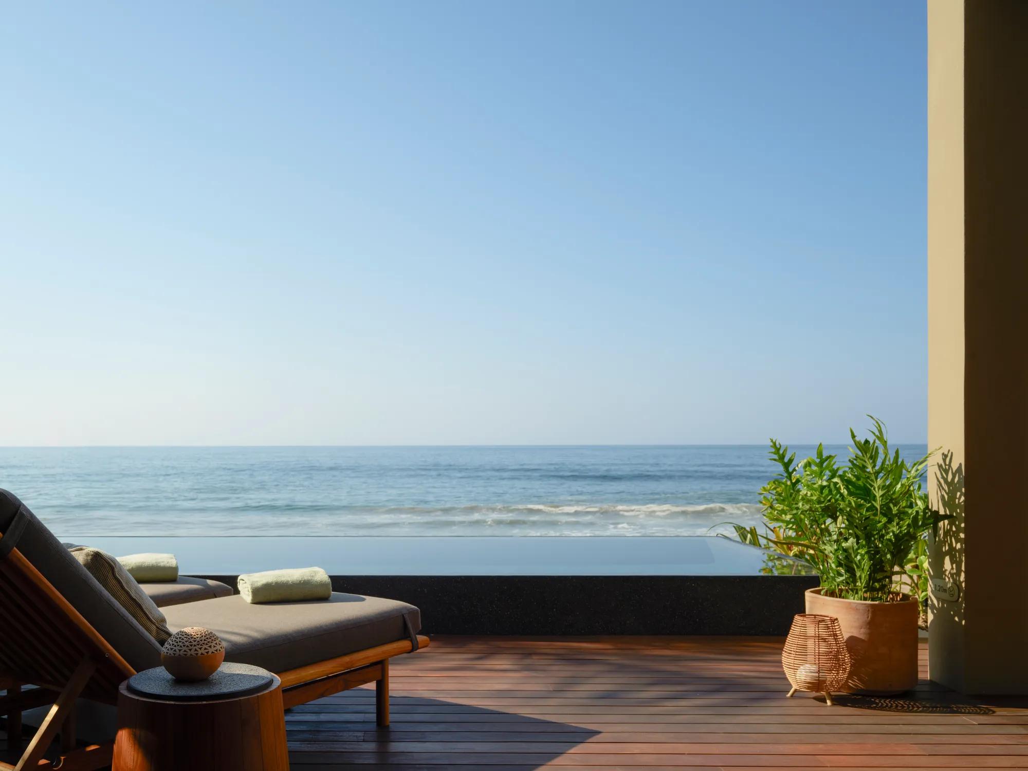 Facilities Suite Premier Beachfront Suite Terrace and Ocean View