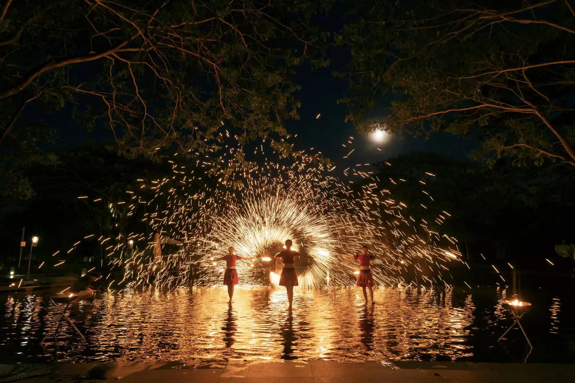 Rosewood Moments Local Fire Show