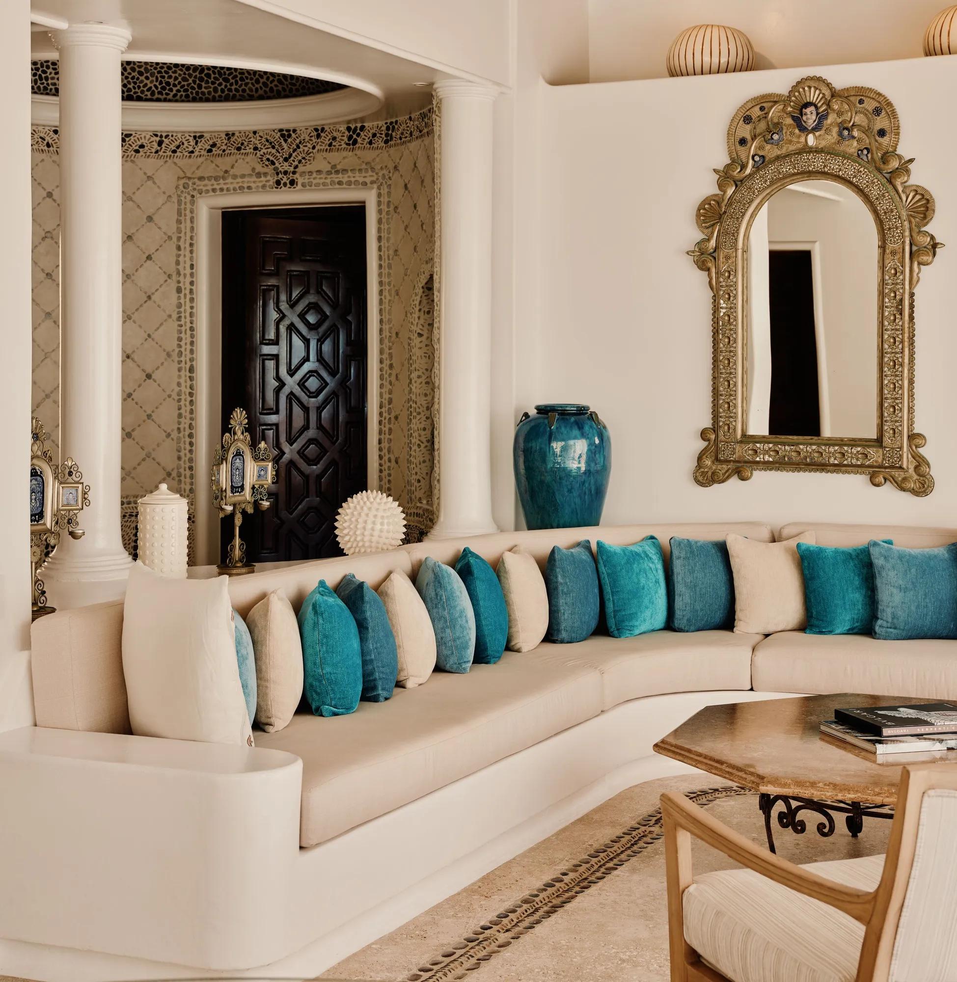 Facilities Room Suite Ty Warner Penthouse living room