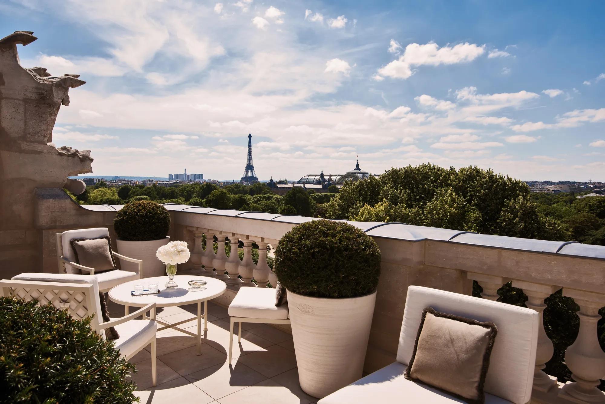 Suite Bernstein terrace view
