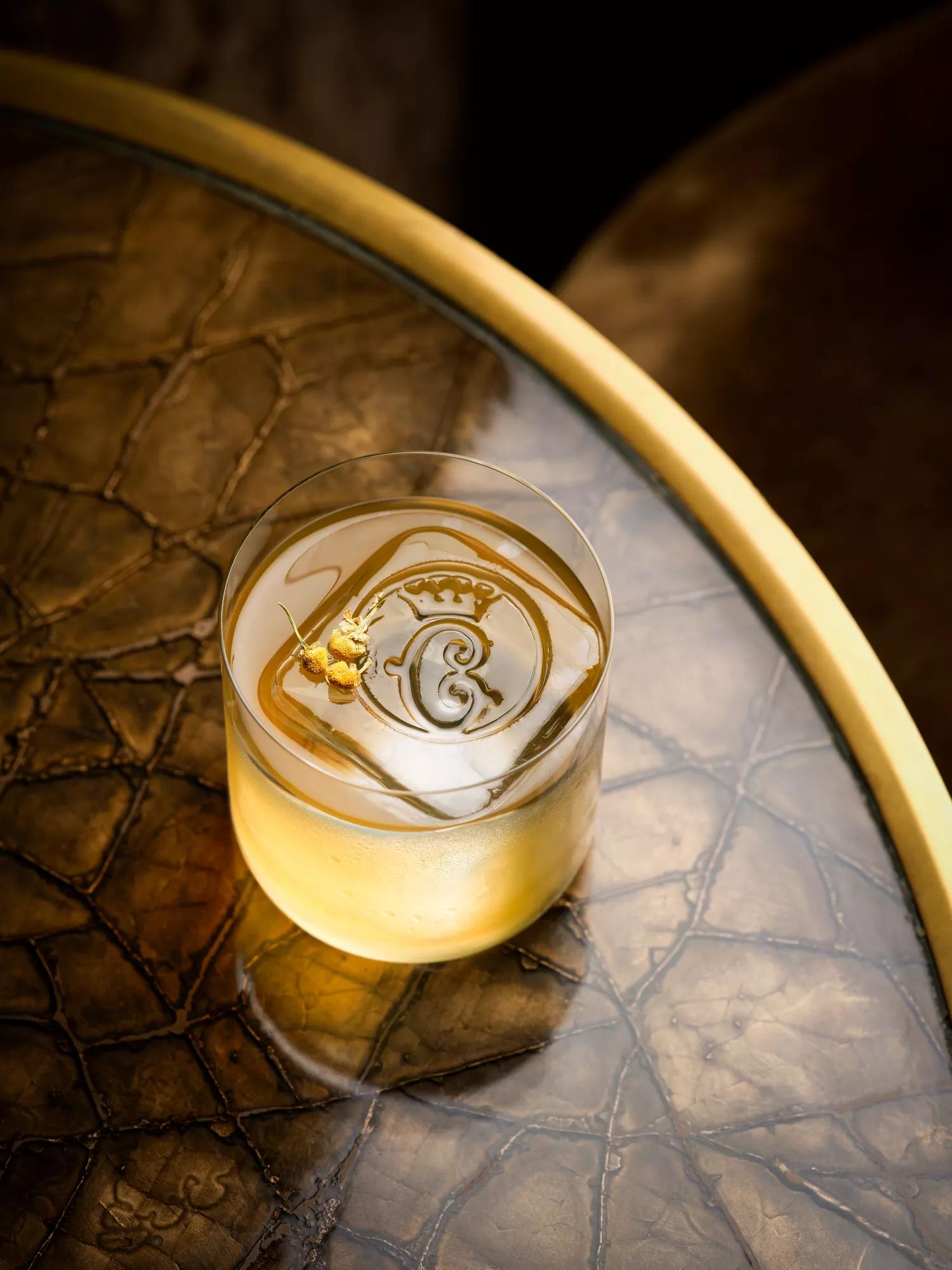 Bar Les Ambassadeurs atmosphere