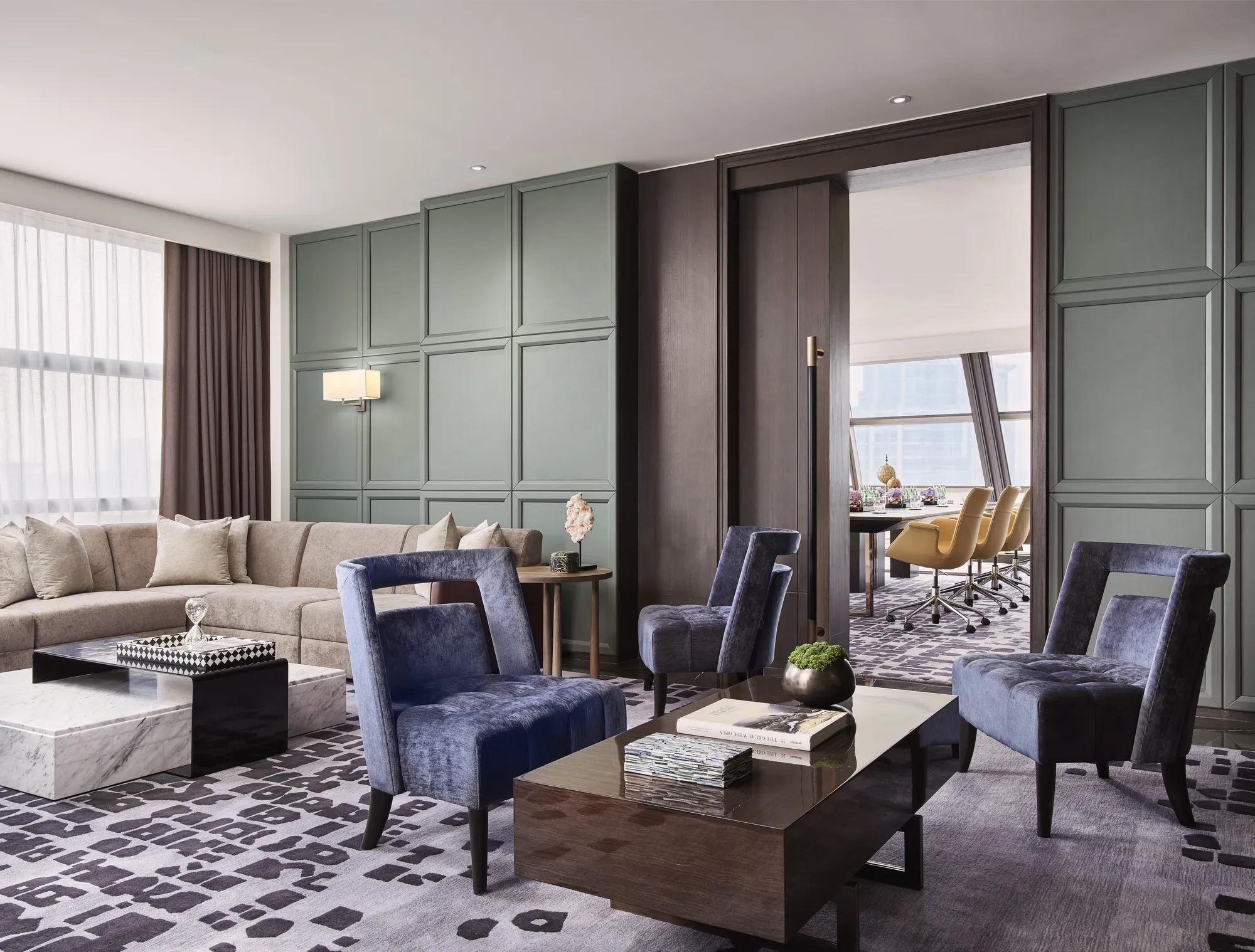 Rosewood Bangkok Ploenchit Boardroom