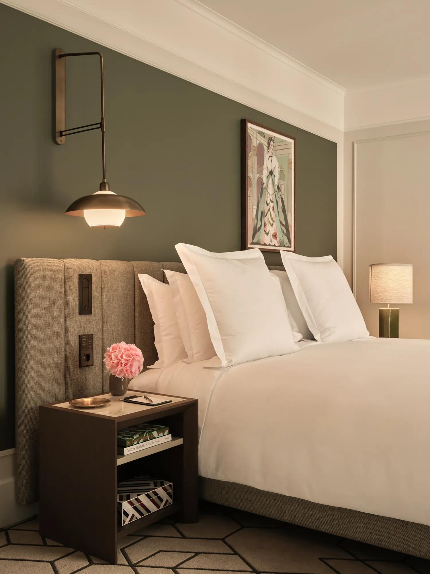 Rooms Grand Premier Room 411 Bedroom Bedsidetable Davide Lovatti