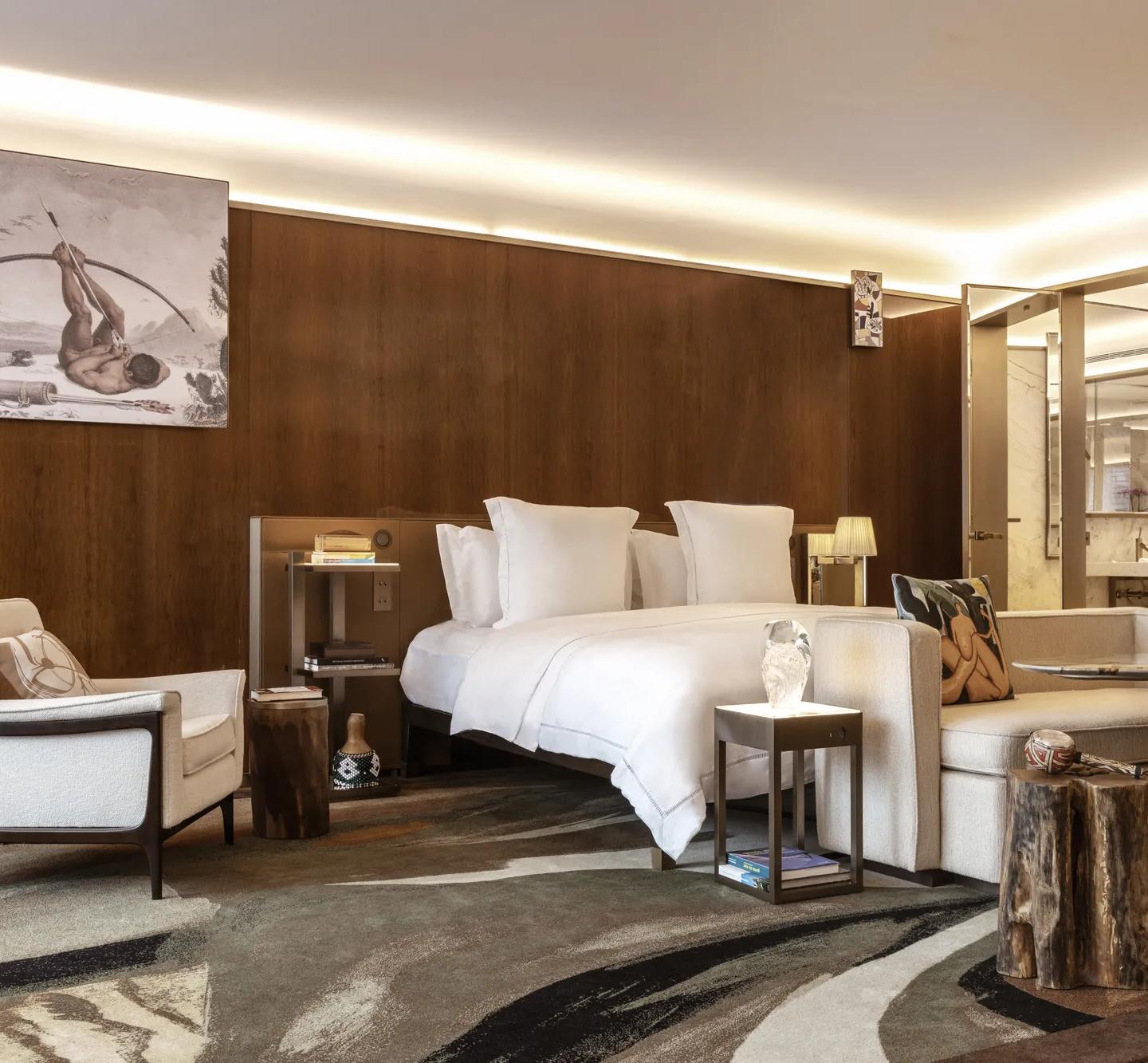 Bedroom of the Premier Suite