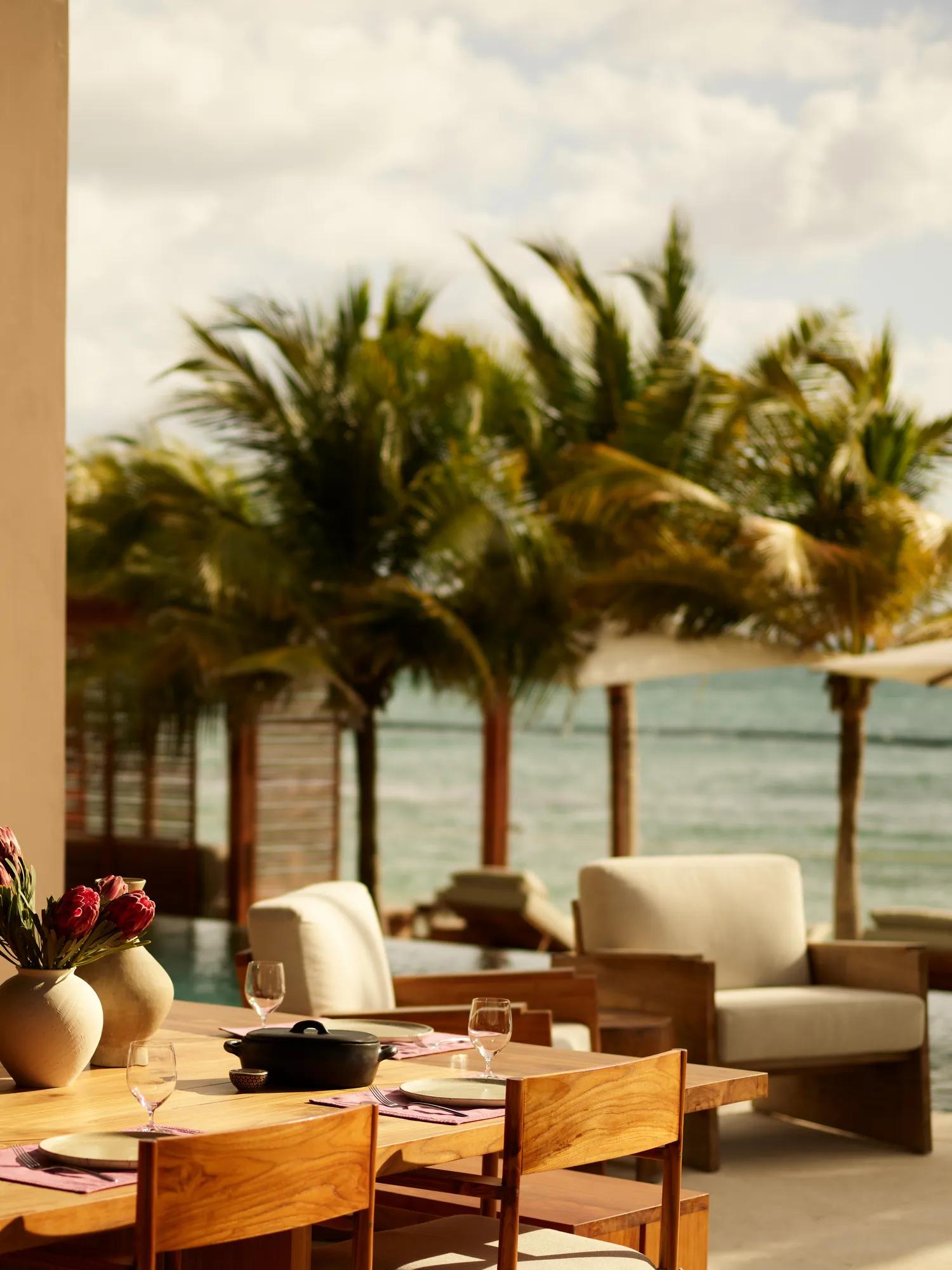 Beachfront Six Bedroom Villa
