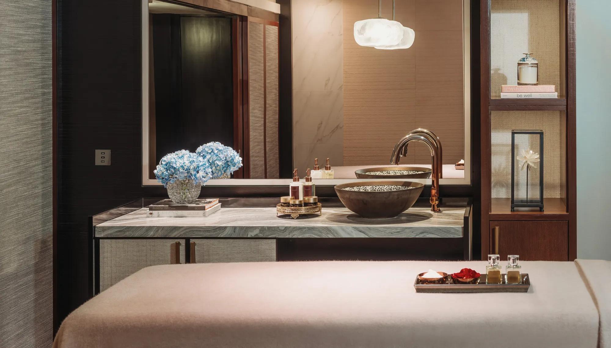 Sense-Studio Treatment-Bed