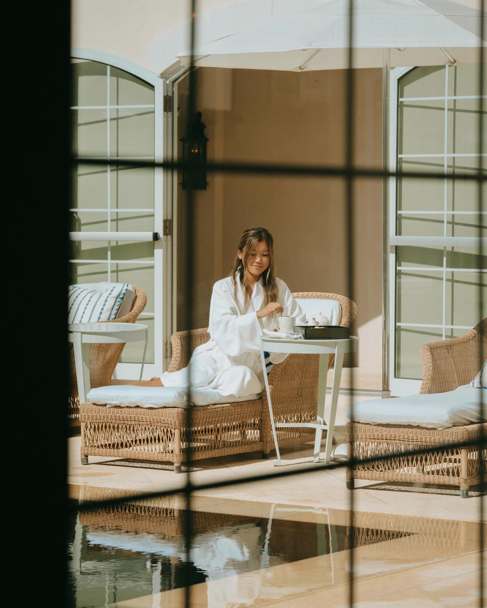 Facilities Wellness Sense ReflectionPoolRelaxation 3