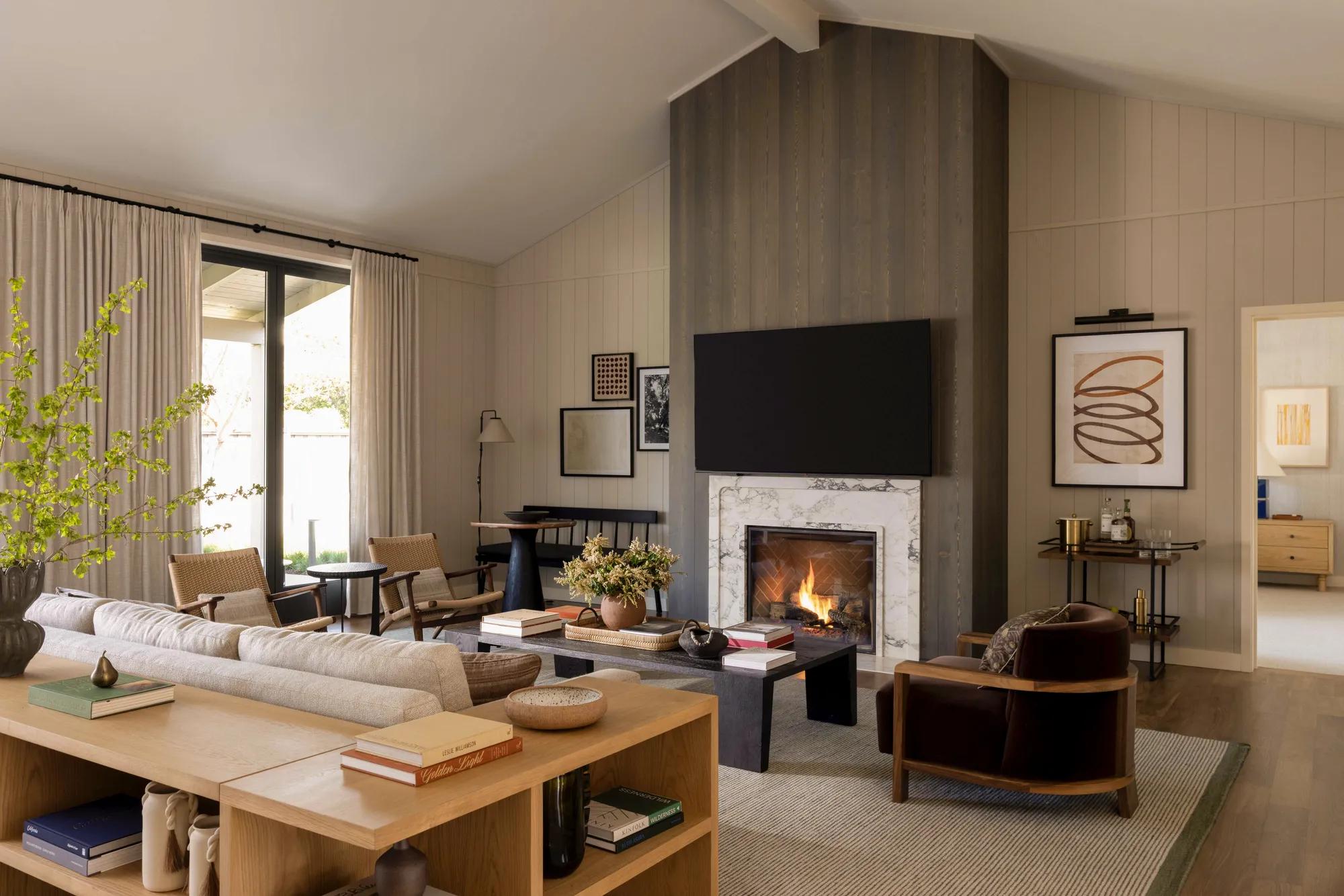 FACILITIES RESIDENTIAL VILLAS RESIDENCES DININGTABLE