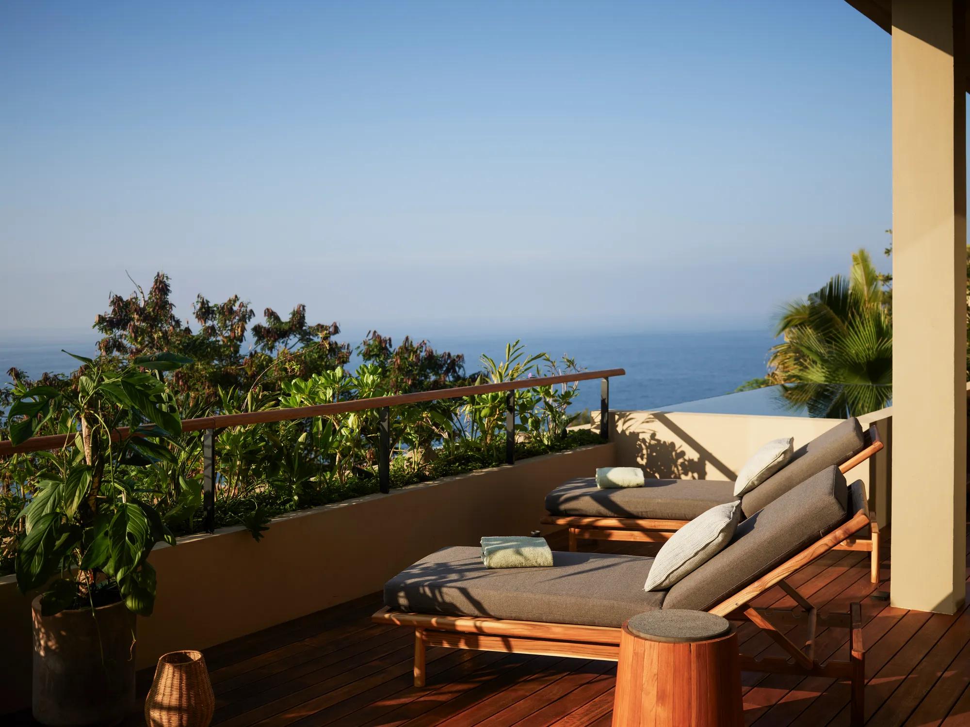 Facilities Suite Ocean View Mountain Suite Terrace with Ocean View