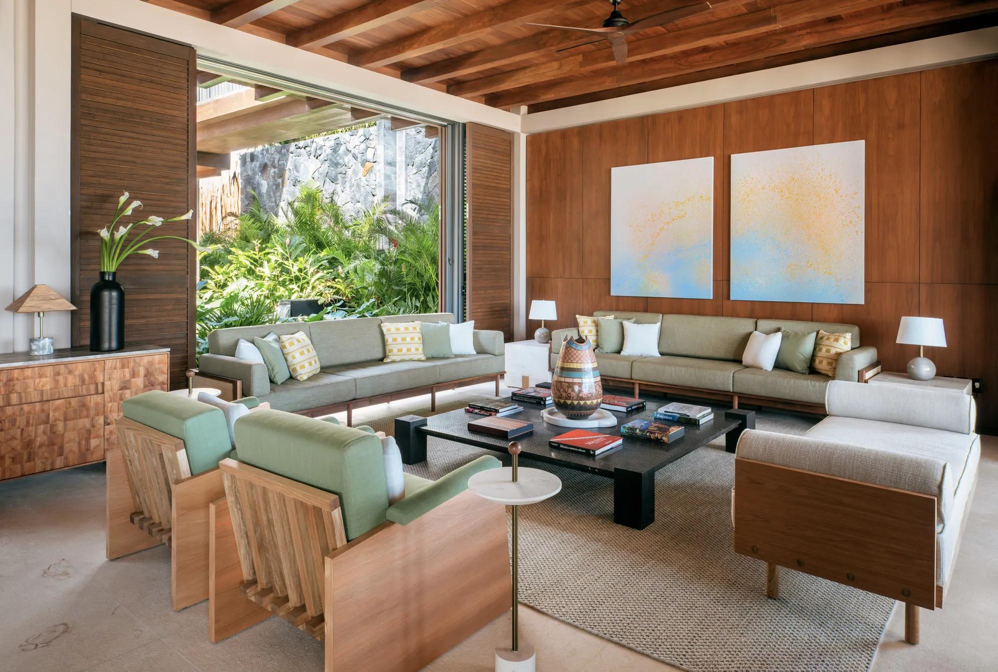 Beachfront Six Bedroom Villa