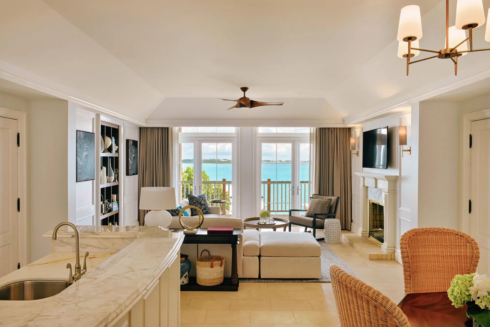 Facilities Room HarbourViewSuite LivingRoom 4