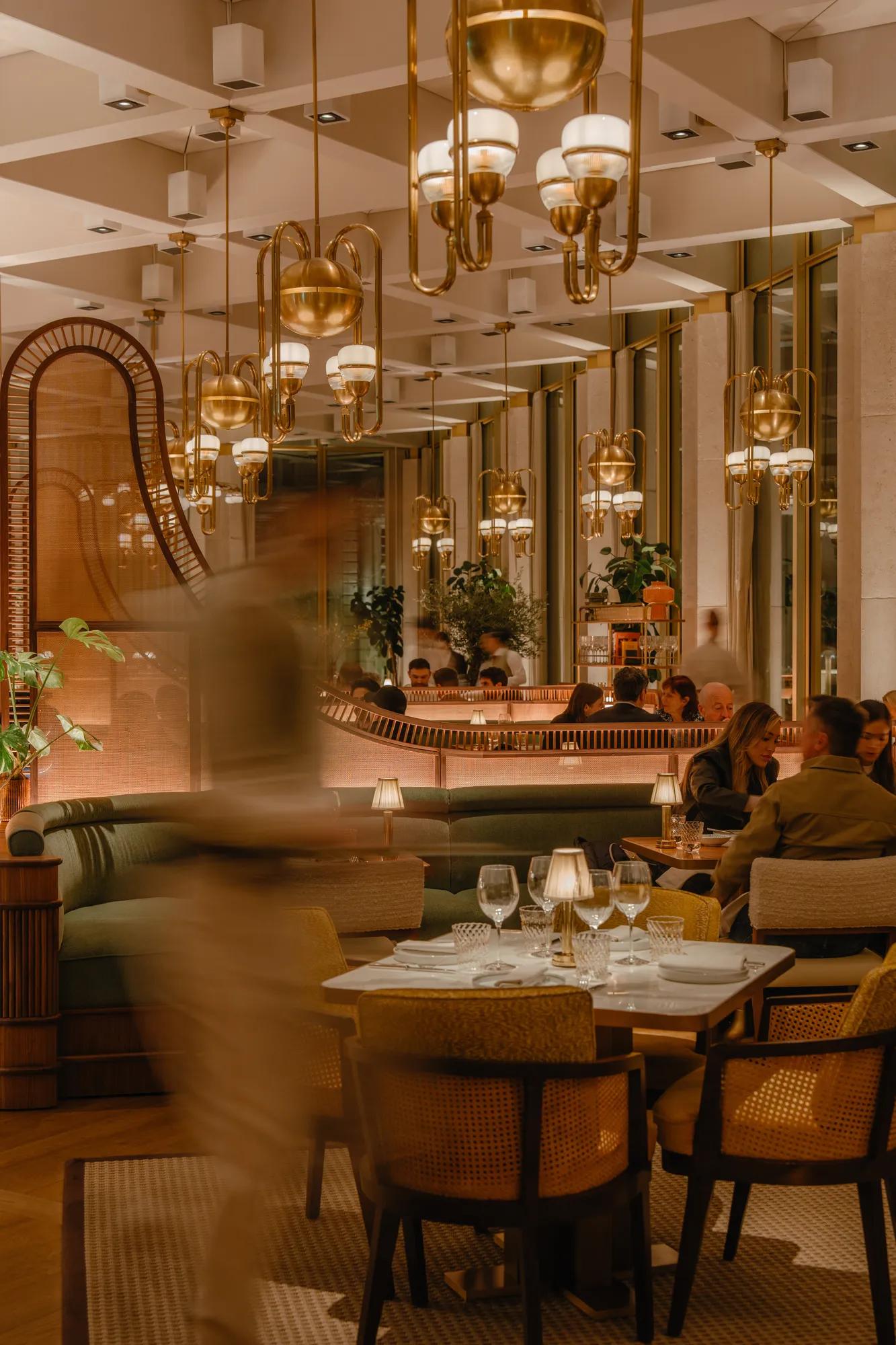people dining in serra at the chancery rosewood