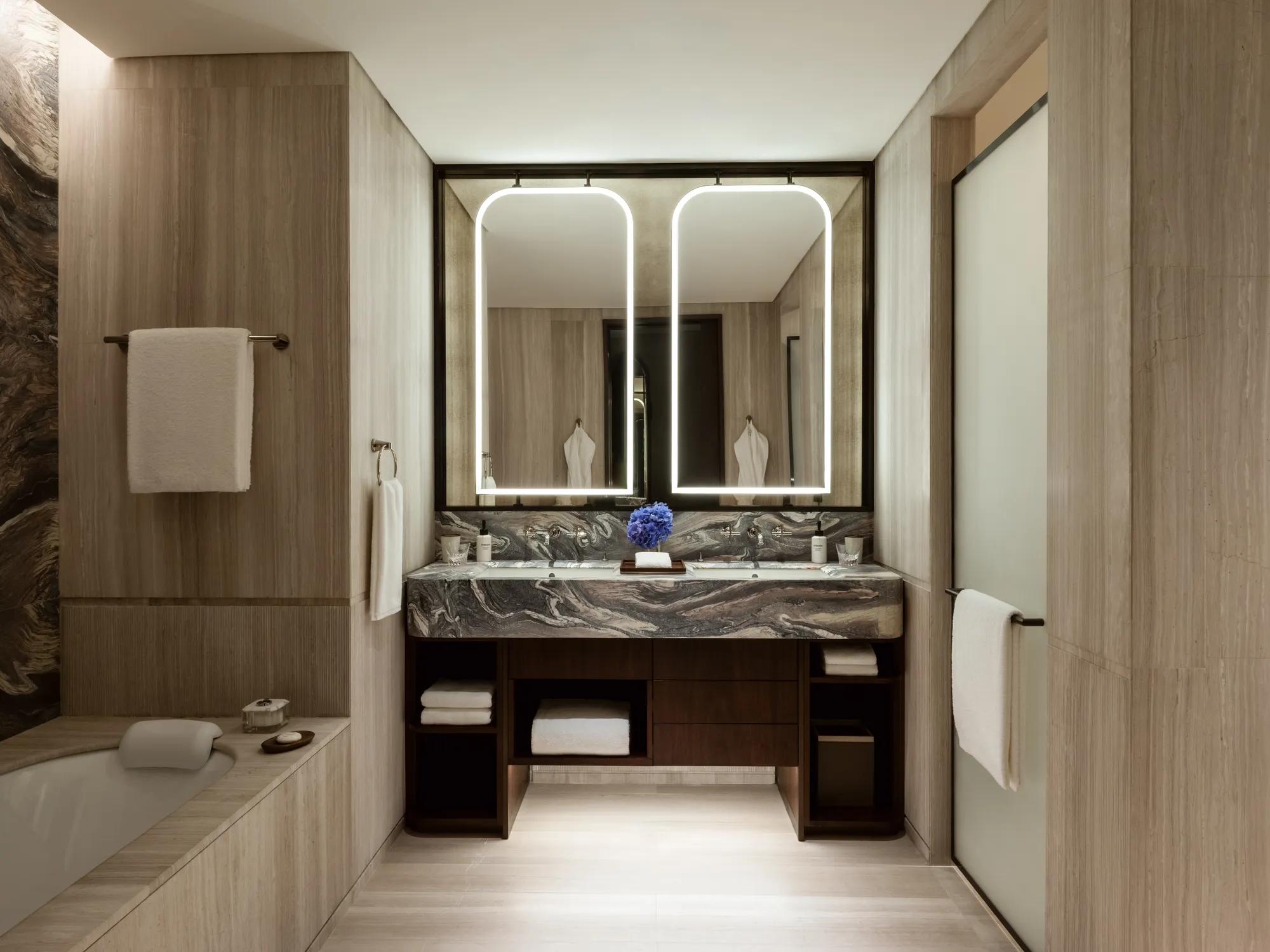 2Bedroom Bathroom 1423