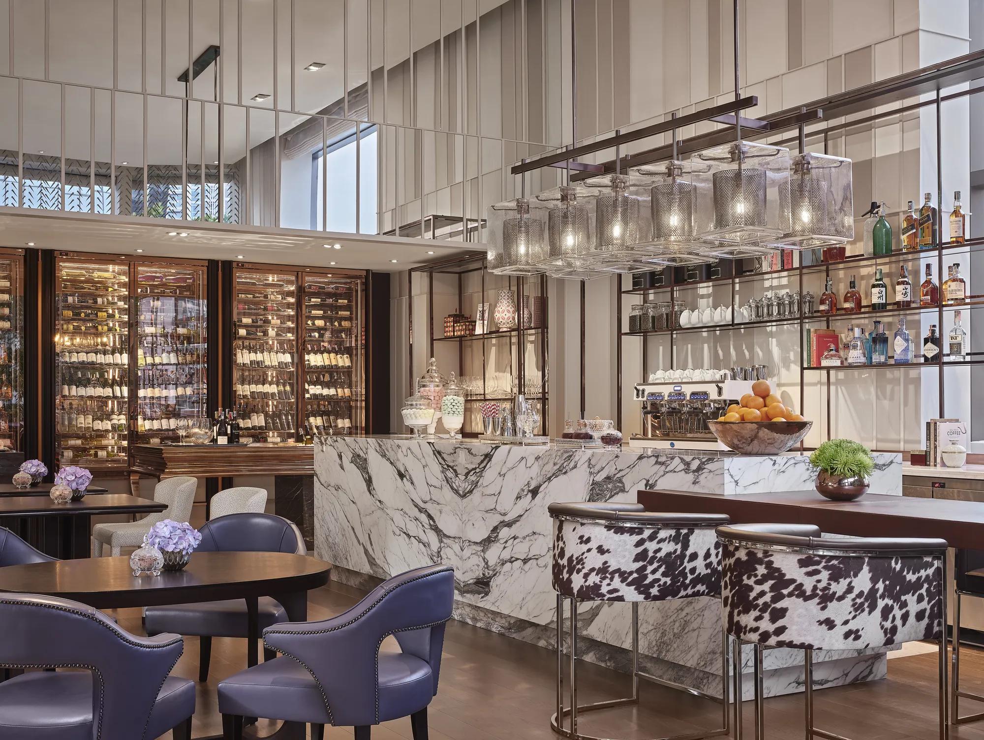 Lakorn-Eurpean-Brasserie Bar