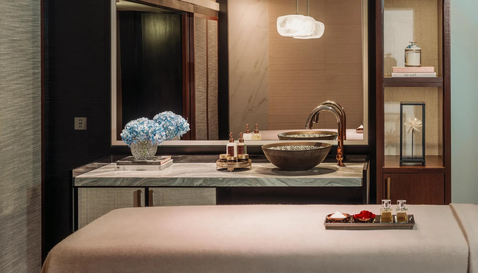 Sense-Studio Treatment-Bed