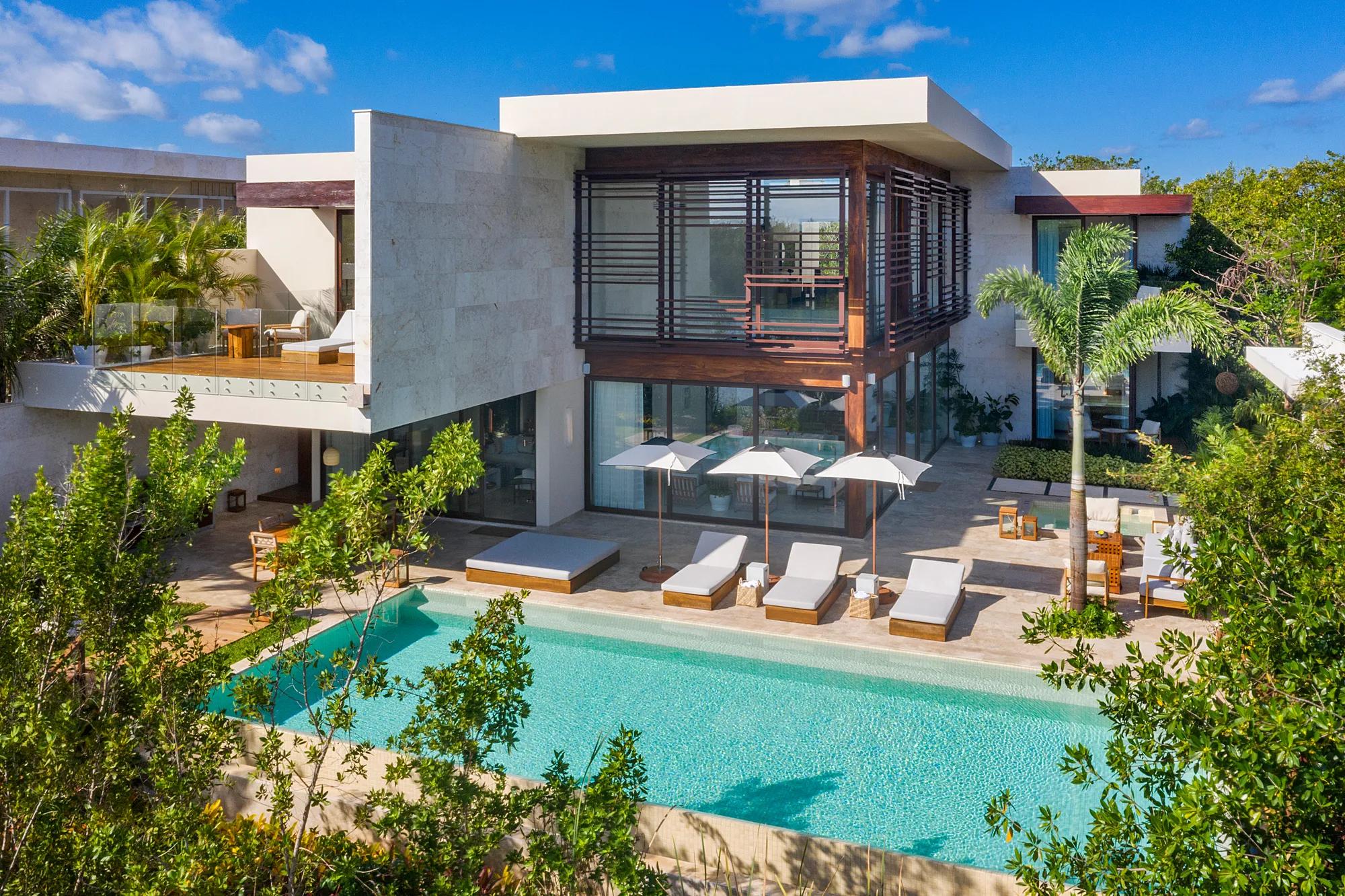 Rosewood Mayakoba - Aerial view of an overwater villa with private pool
