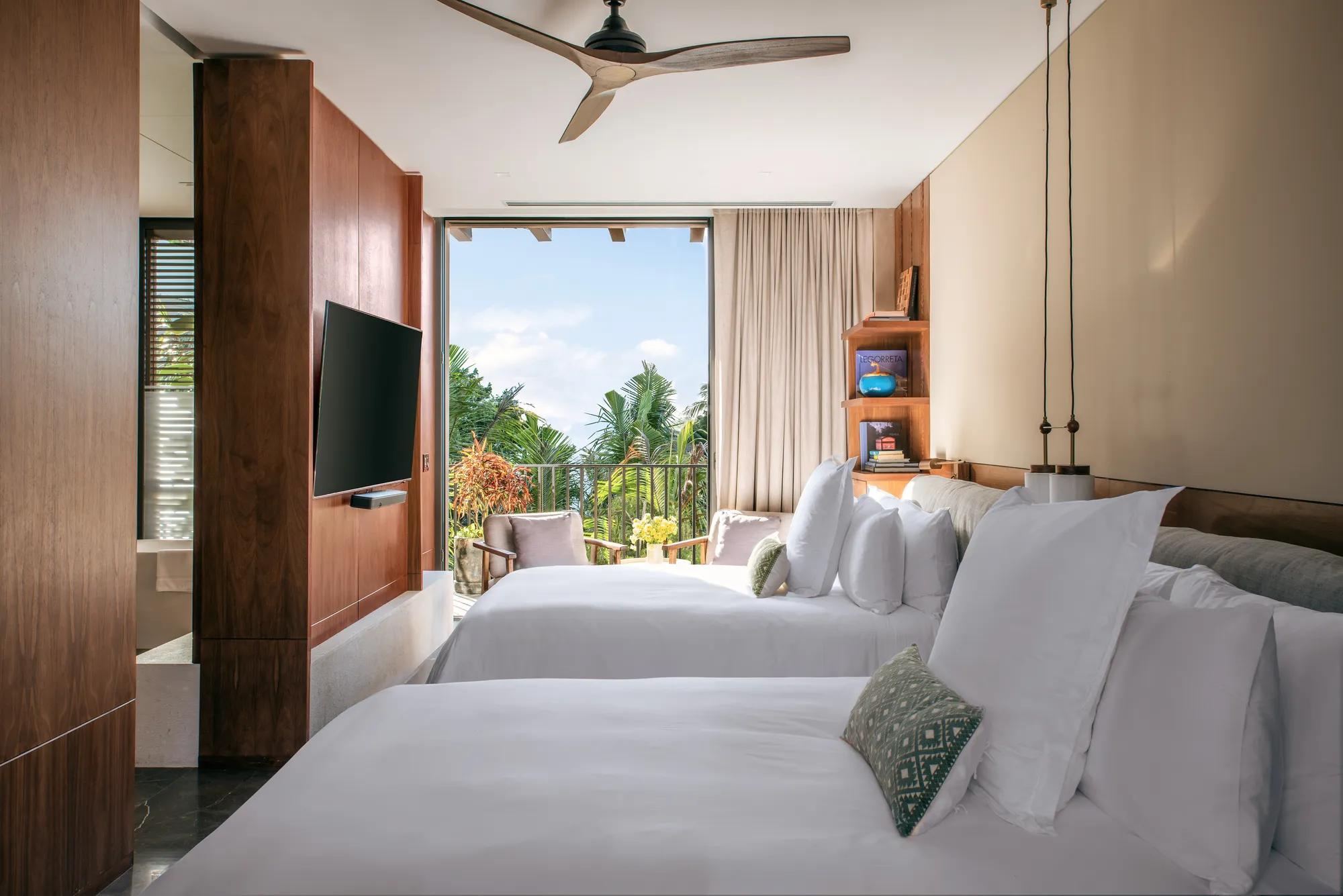 Beachfront Six Bedroom Villa