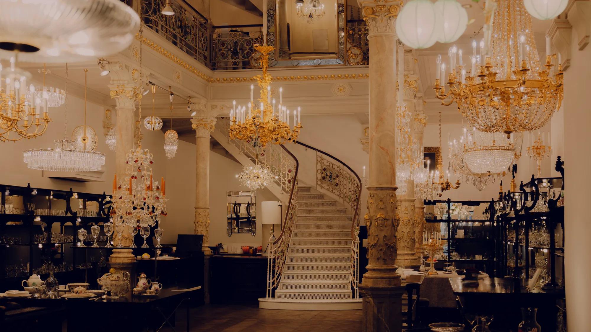 Lobmeyr Chandalier Shop