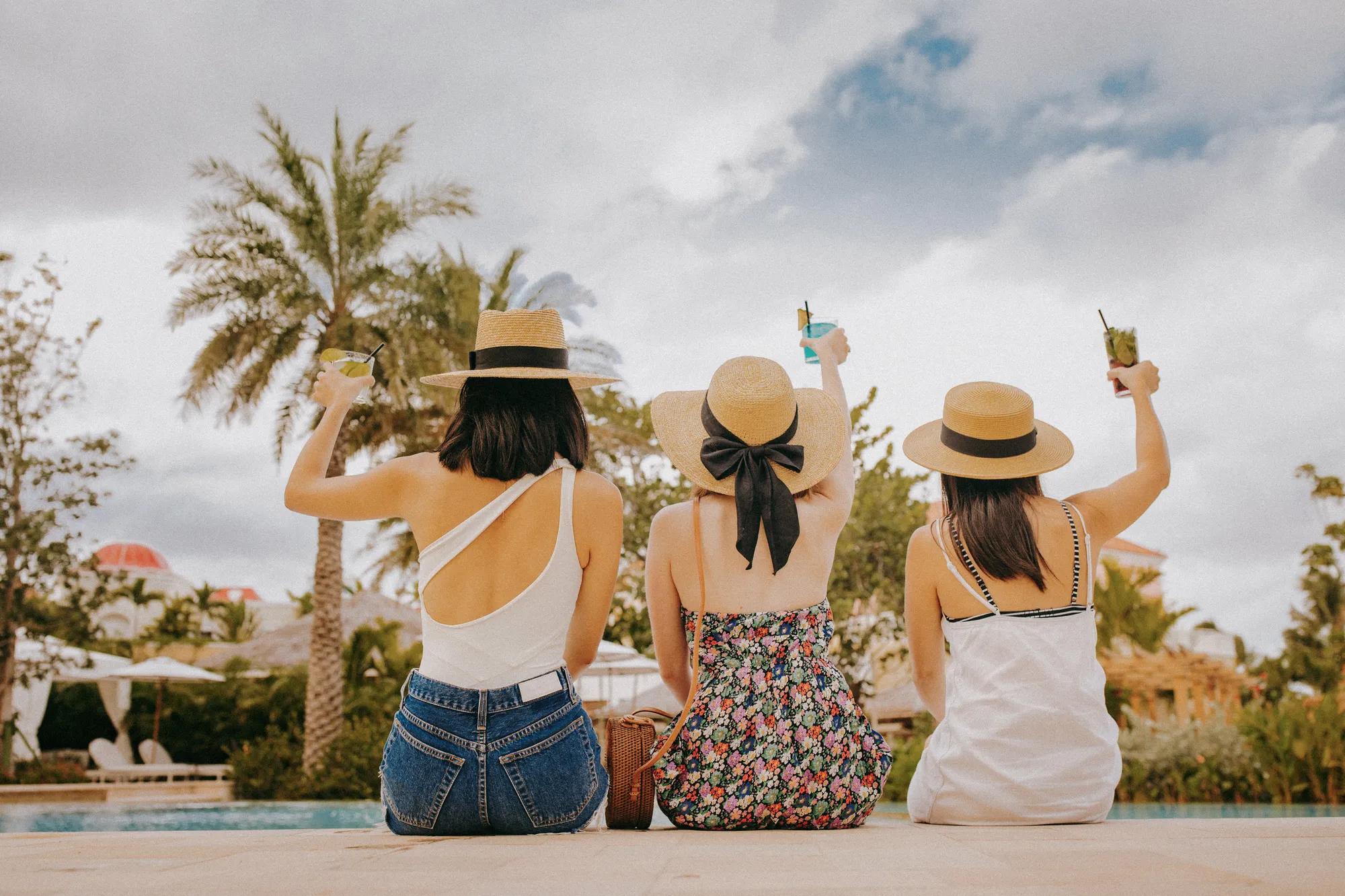 PublicSpaces Lifestyle Pools 13