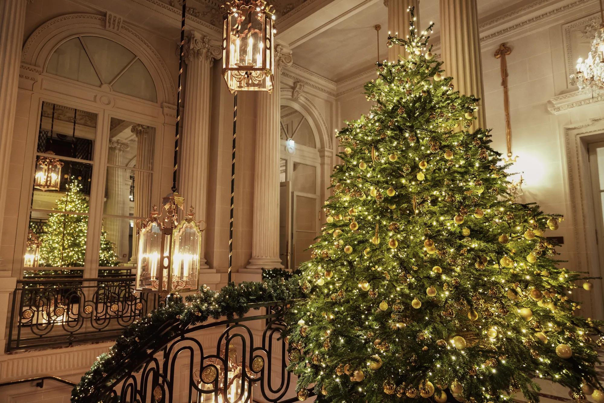 NEW YEAR'S EVE PARTY IN OUR SALONS HISTORIQUES