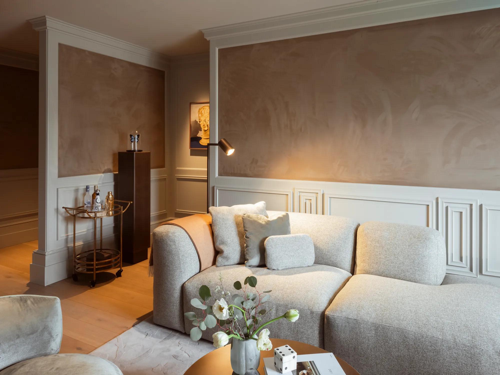 Facilities Suites Canal View Executive Suite 339 Living Room