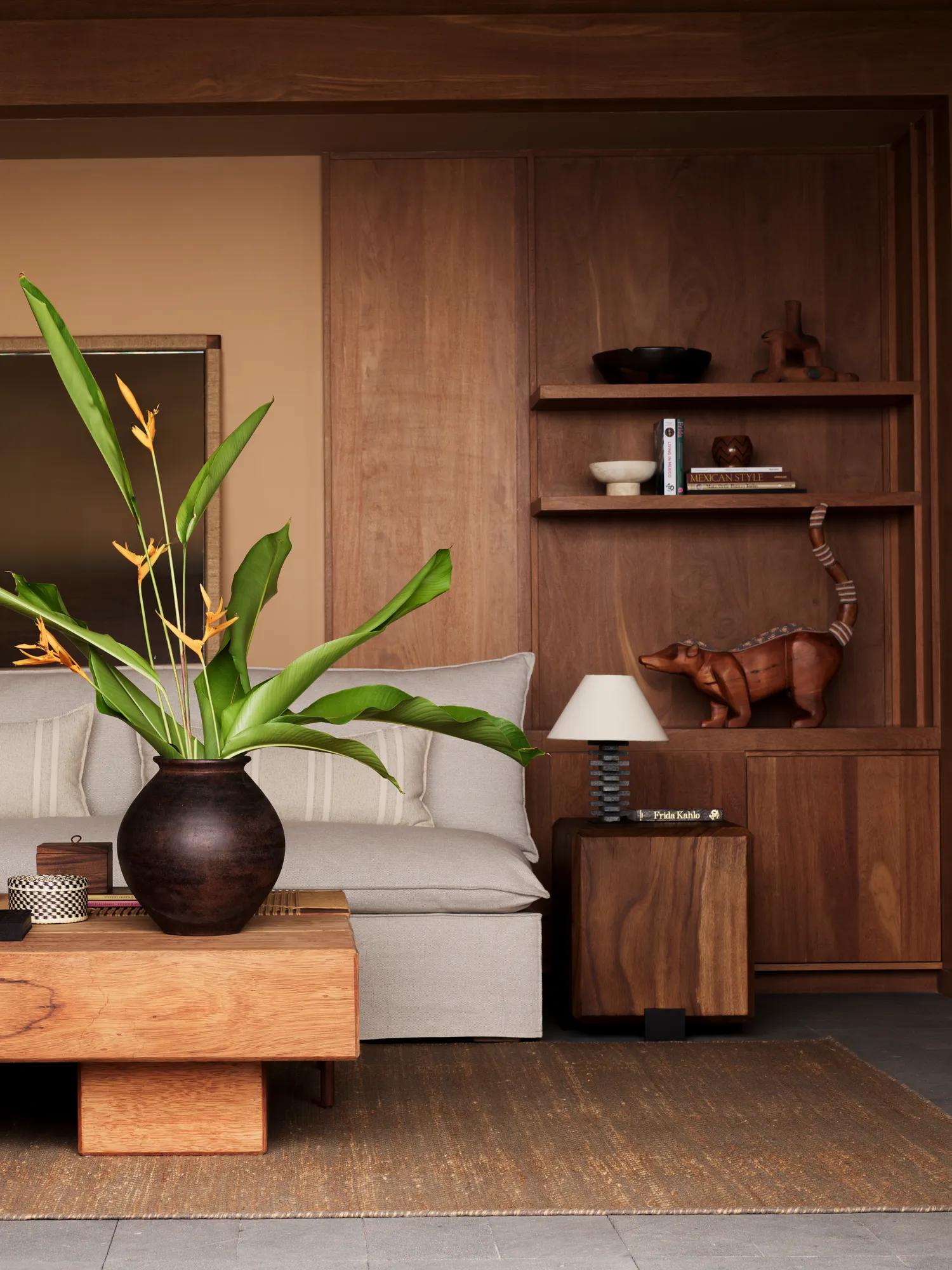 Facilities Suite Ocean View Mountain Suite Living Room Detail