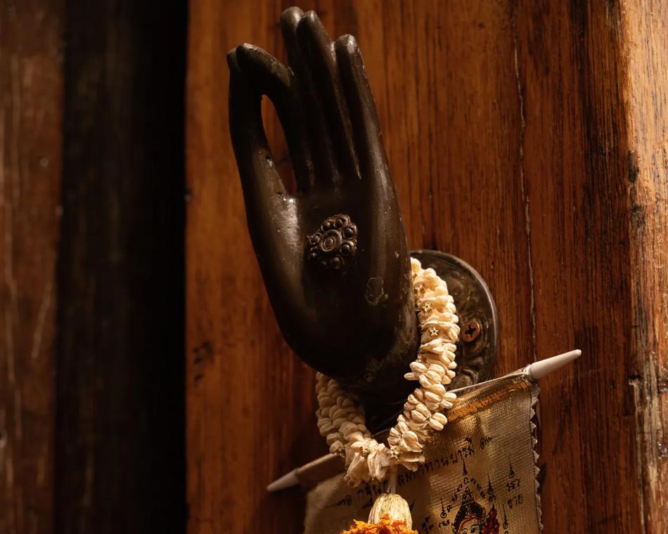 Destination Streets-of-Bangkok charlotte-abbeys-10