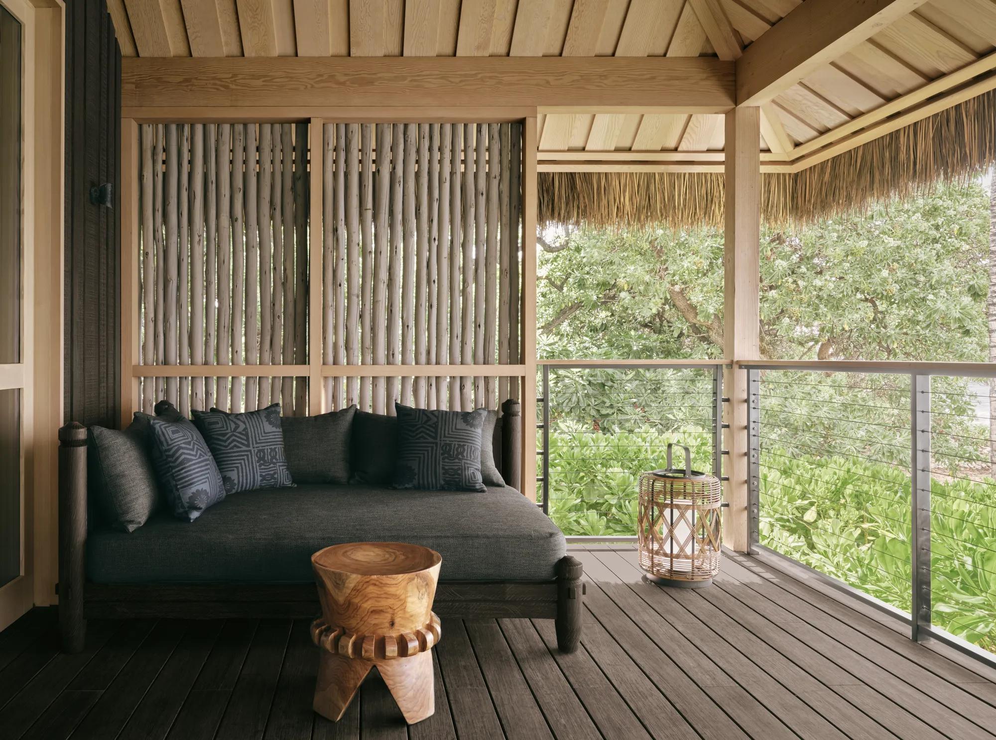 Kauale Beach Front Lanai