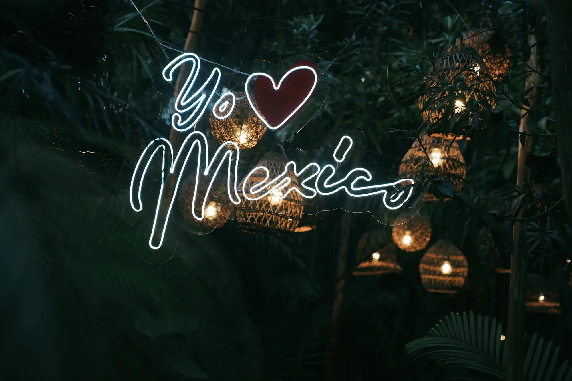 Yo Amo Mexico signage