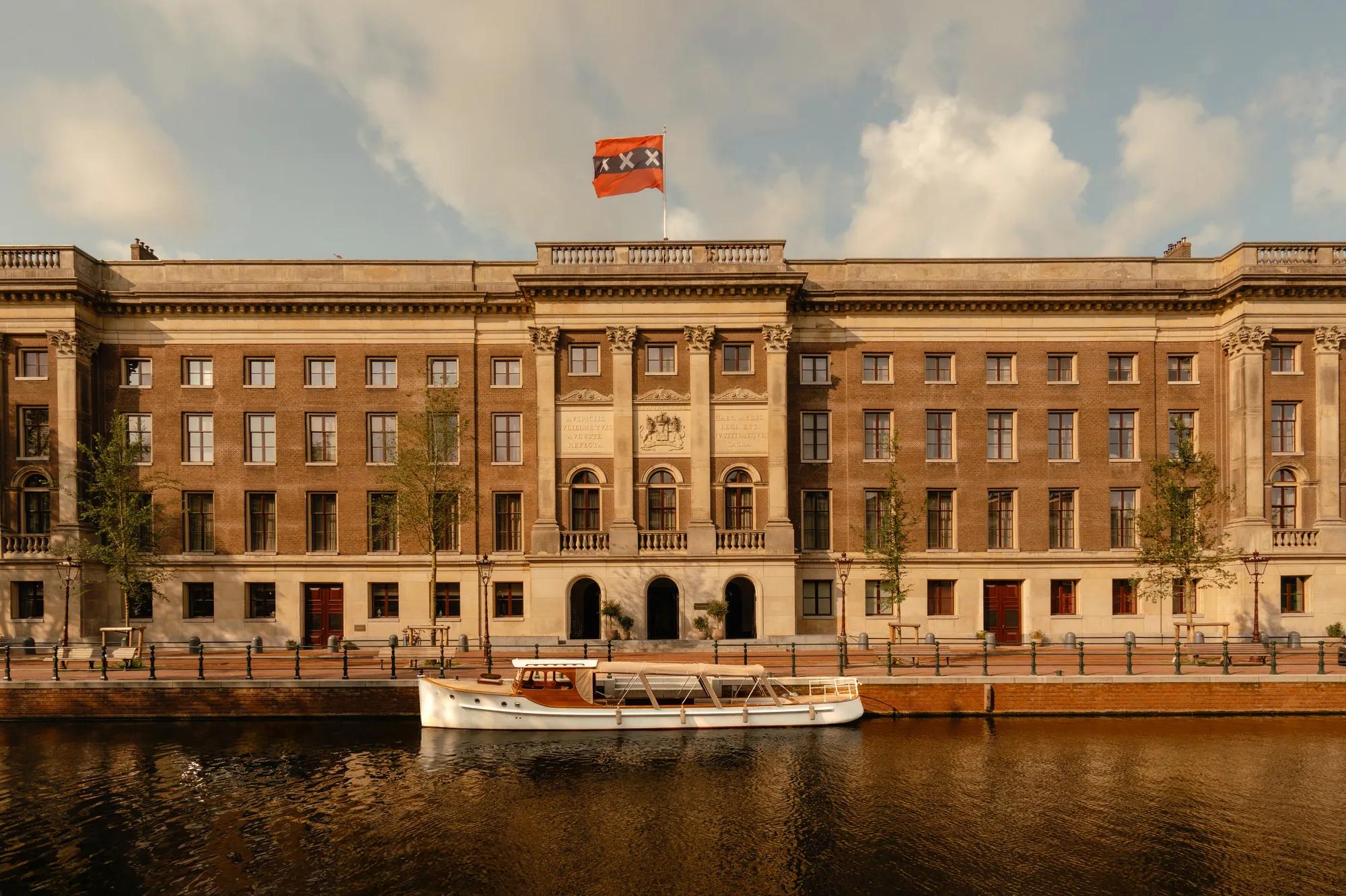 Experience On Property City Boat Liberty