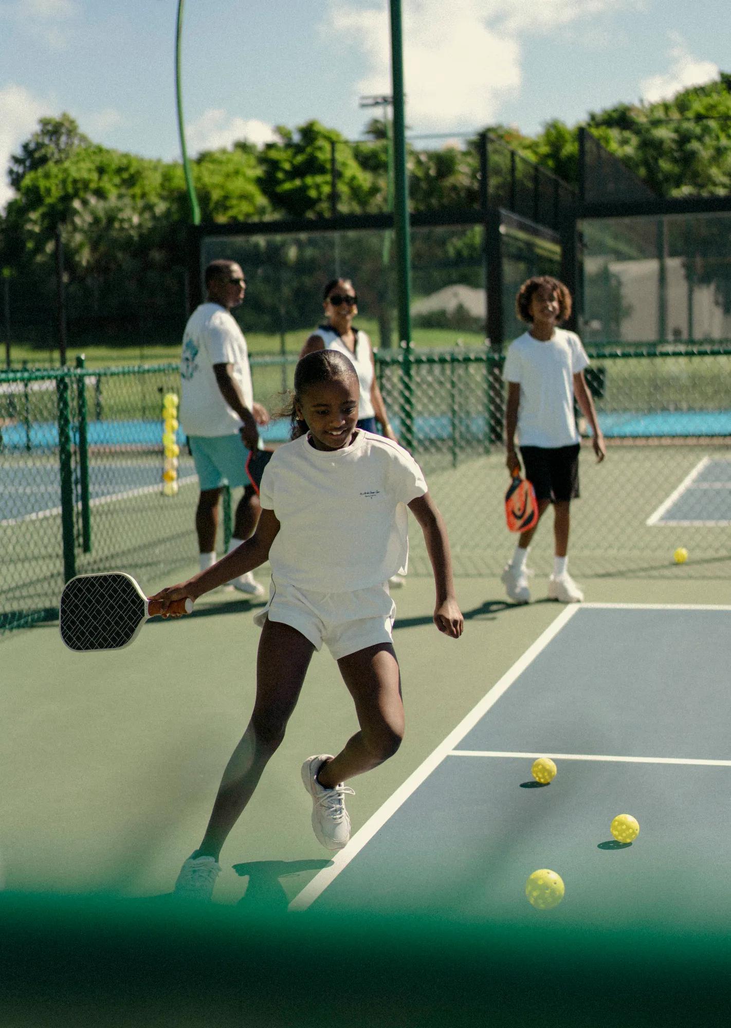 Tennis clinics at Rosewood Bermuda racquet center