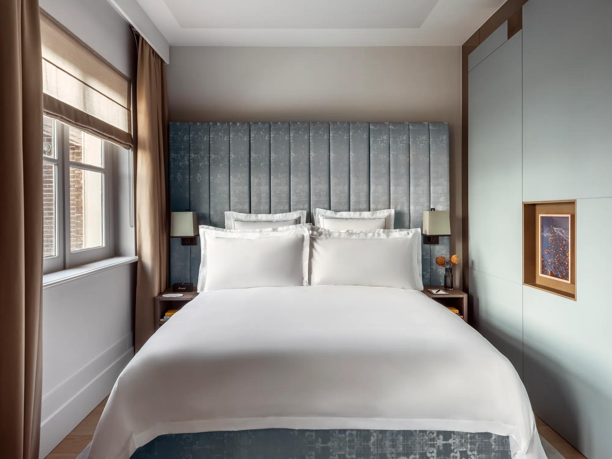 Premier Canal View Room