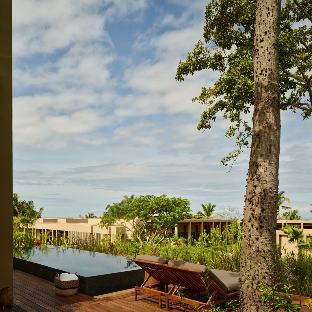 POOLSIDE VILLA EXTERIOR
