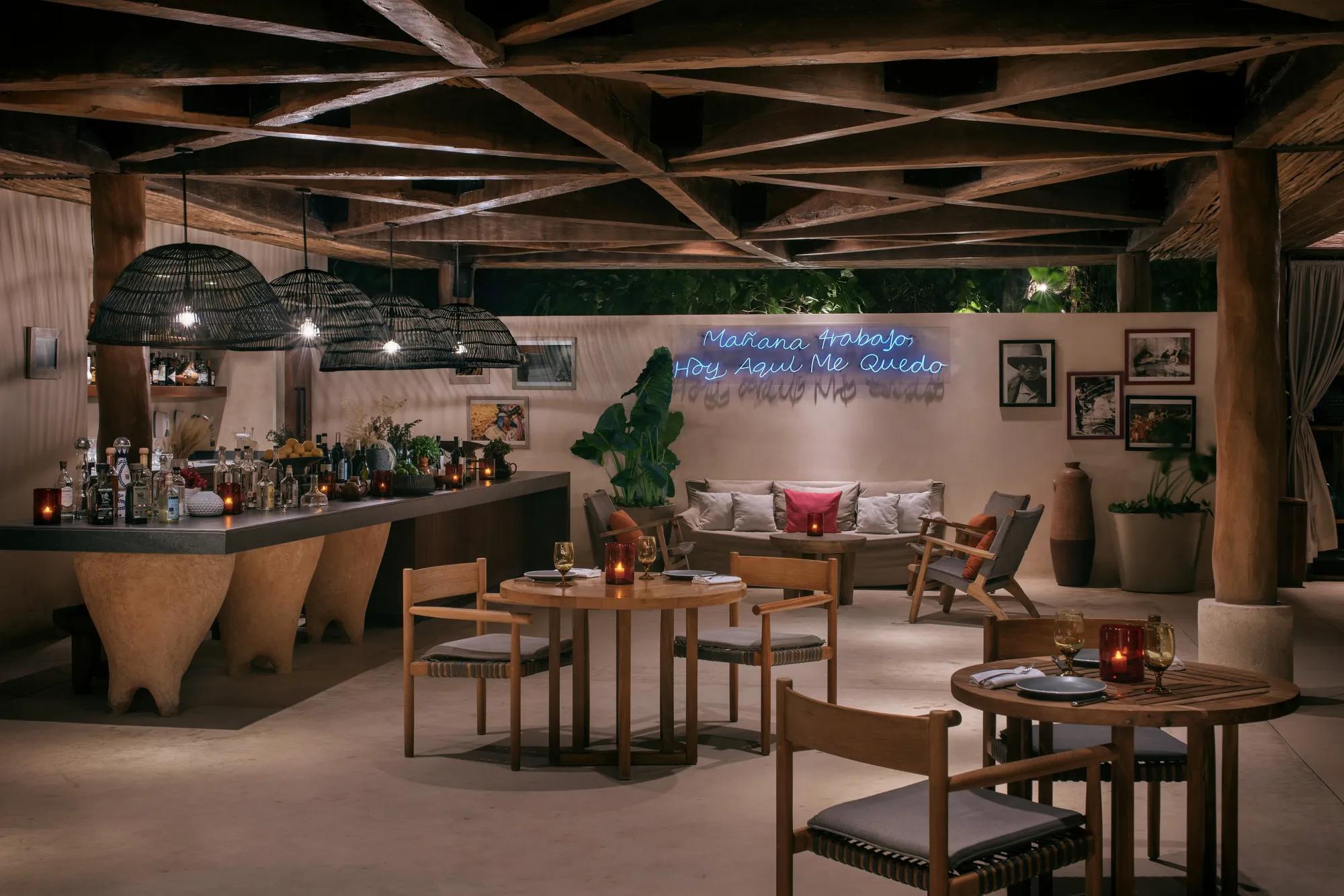 Aqui Me Quedo Dinner