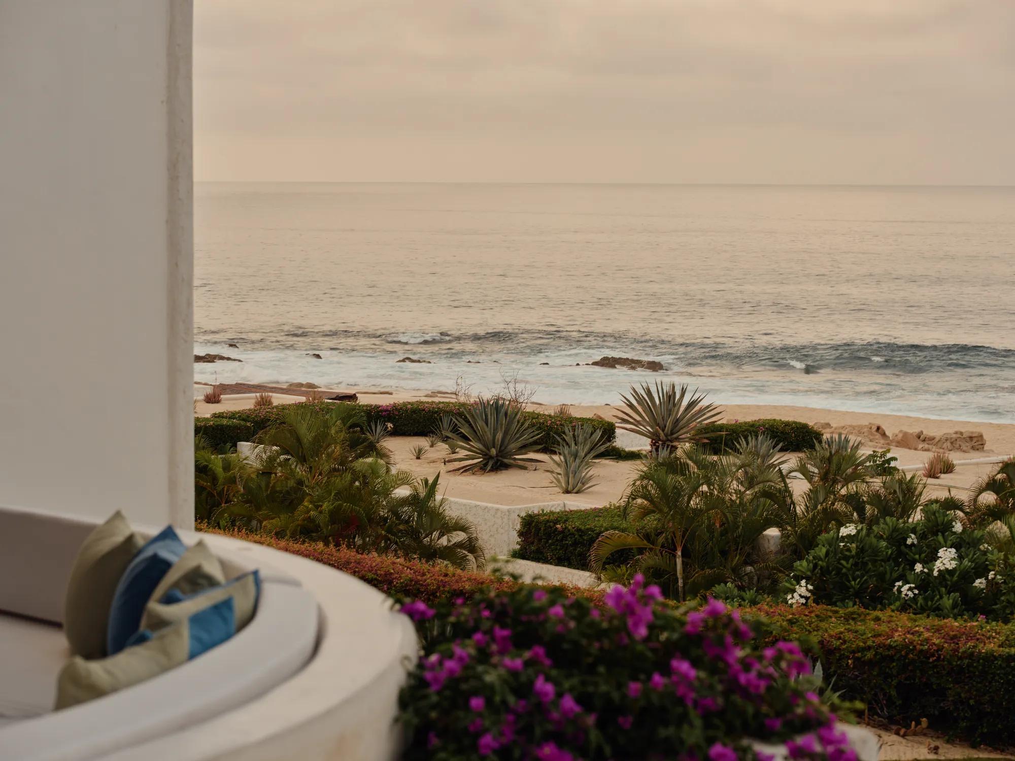 Oceanview Oceanfront Rooftop Terrace Junior Suite